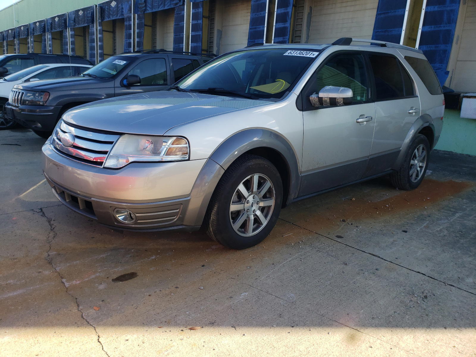 Photo 2 from auction – 2008 FORD TAURUS X S with VIN 1FMDK02W68GA13282