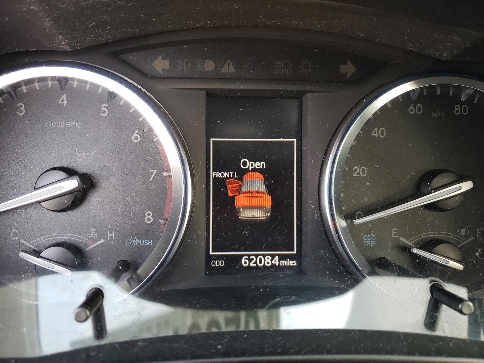 Photo 8 from auction – 2015 TOYOTA HIGHLANDER with VIN 5TDJKRFH9FS074037