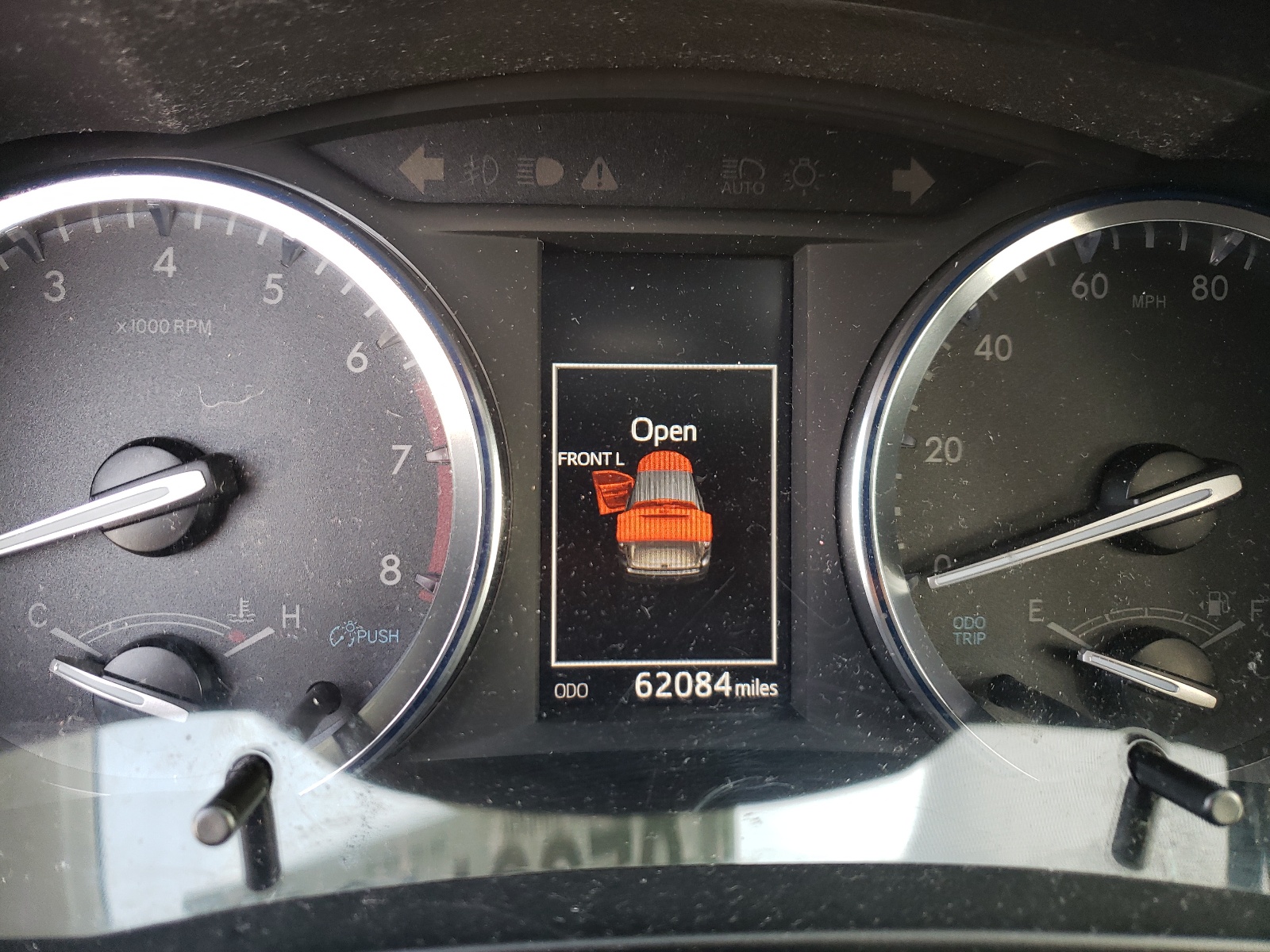Фото 8 с аукциона – 2015 TOYOTA HIGHLANDER с VIN 5TDJKRFH9FS074037