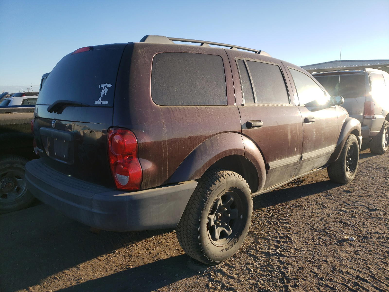 Photo 4 from auction – 2005 DODGE DURANGO ST with VIN 1D4HB38N75F613934