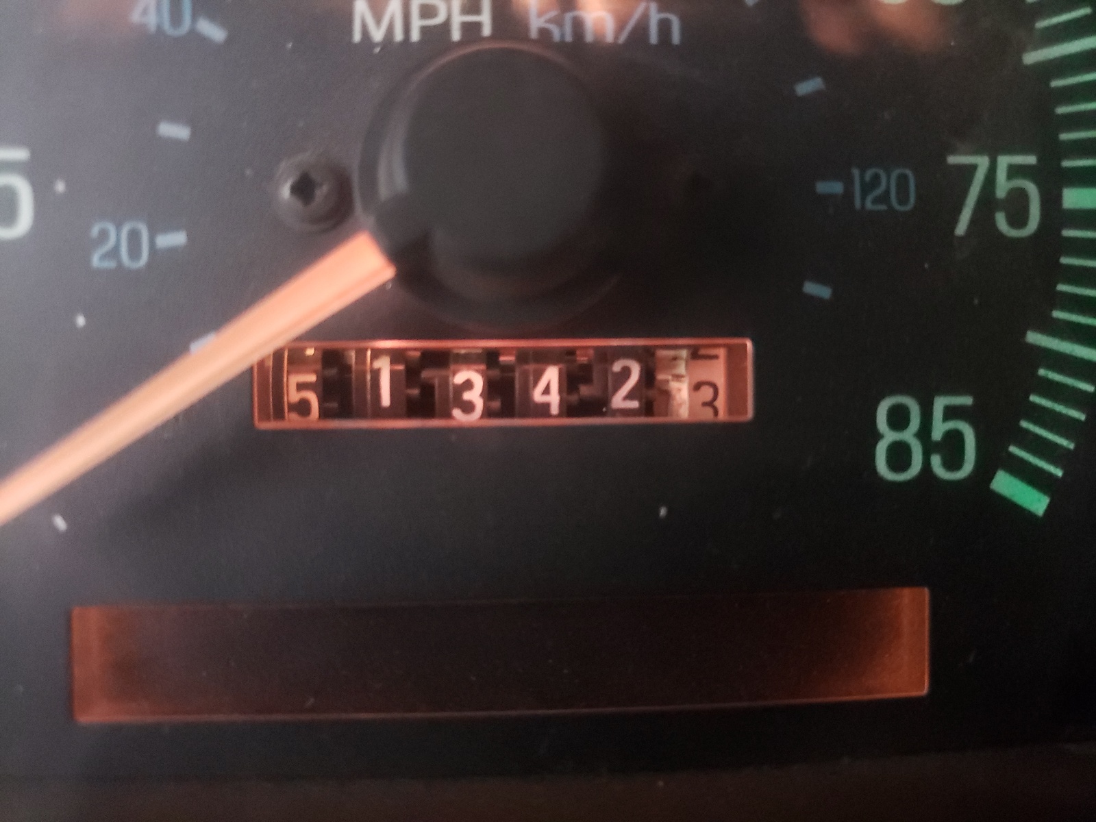 Photo 8 from auction – 1989 FORD F250 XLT with VIN 1FTHF26M2KPB02496