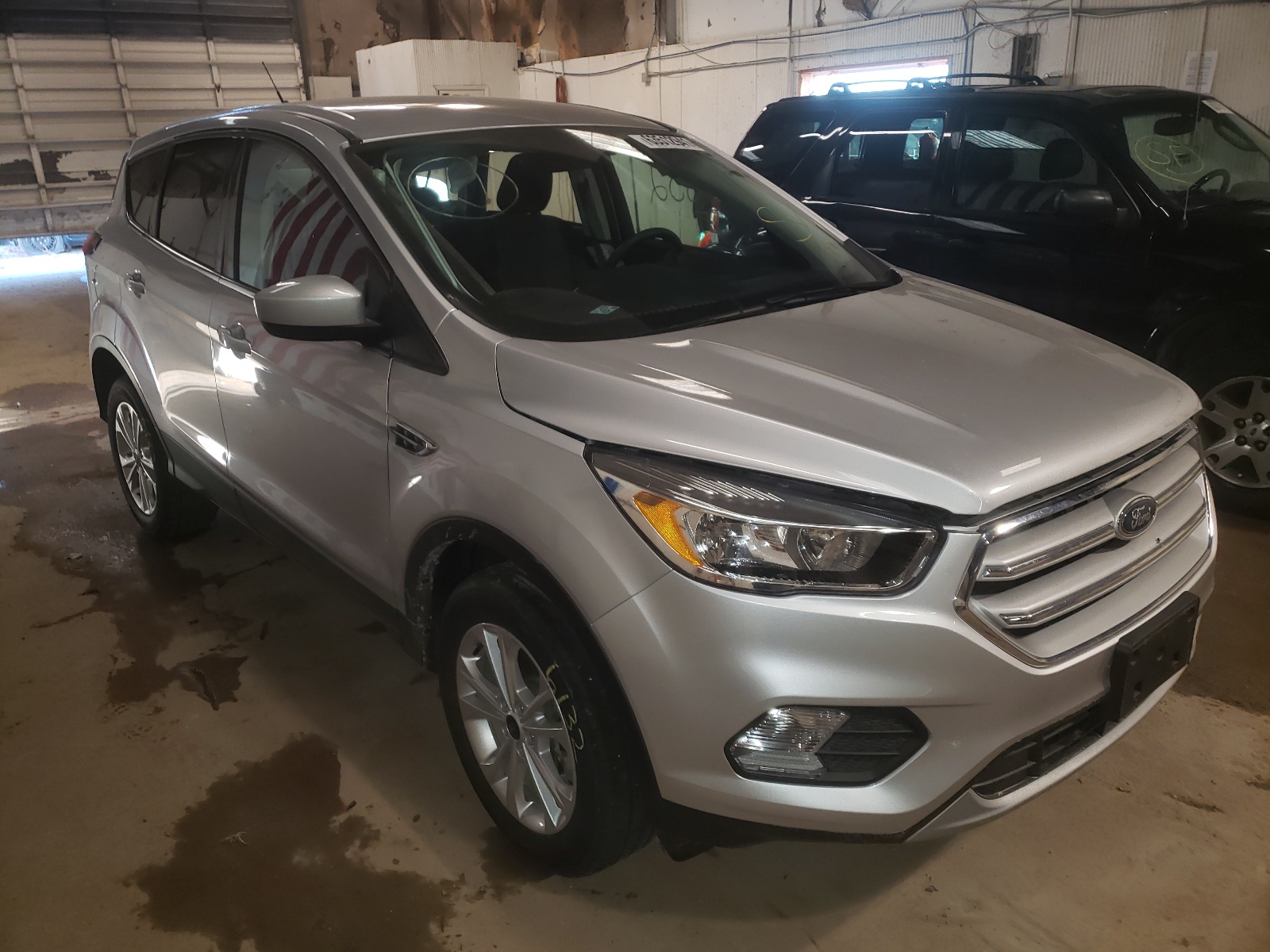 Photo 1 from auction – 2019 FORD ESCAPE SE with VIN 1FMCU9GD1KUA71598