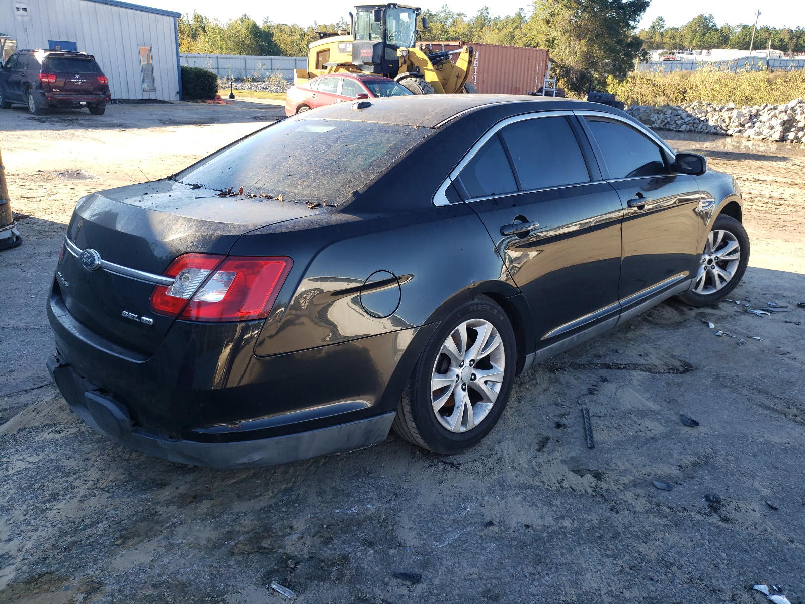 Photo 4 from auction – 2011 FORD TAURUS SEL with VIN 1FAHP2HW9BG134296