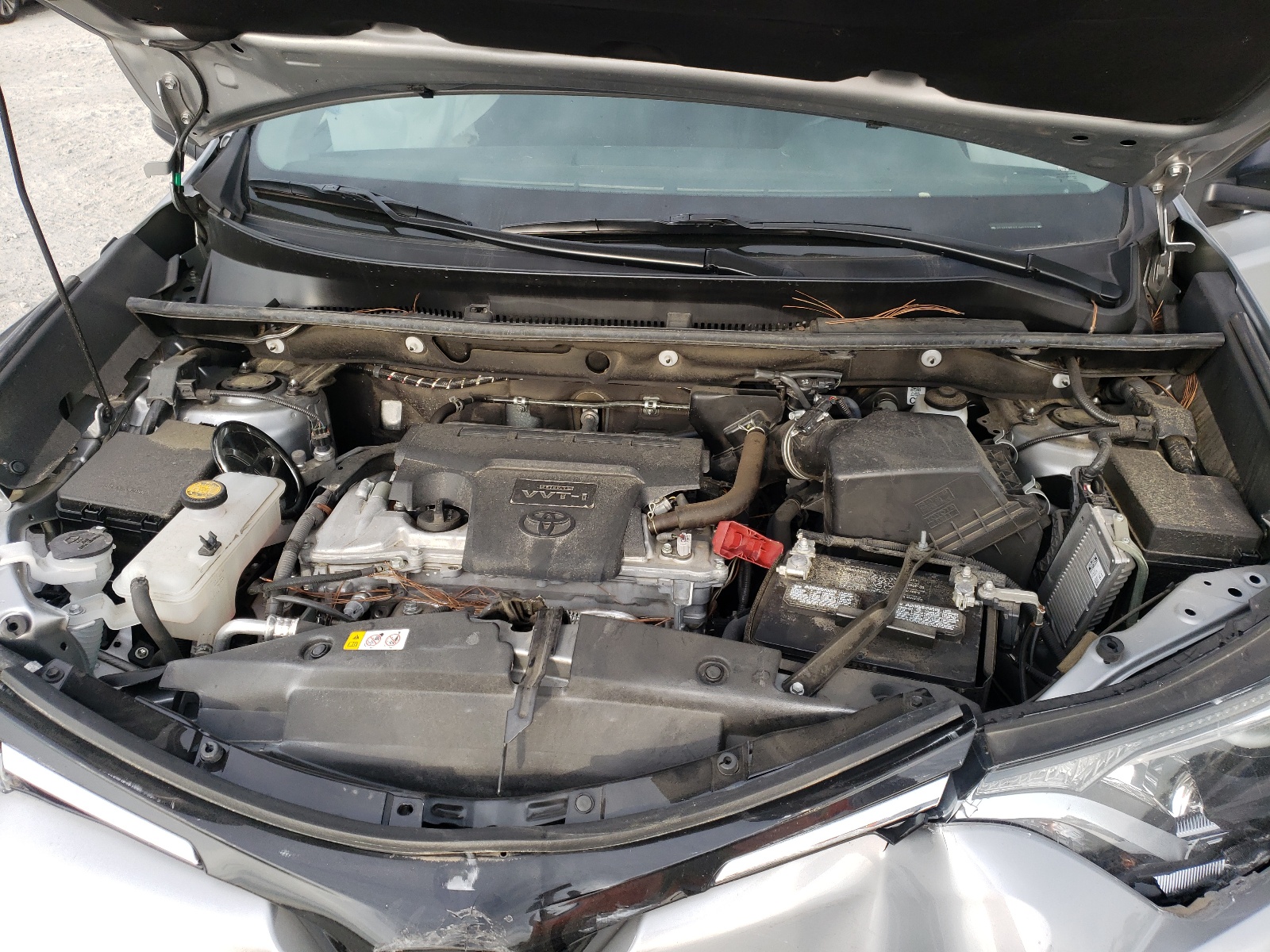 Photo 7 from auction – 2018 TOYOTA RAV4 LE with VIN 2T3ZFREV1JW522308