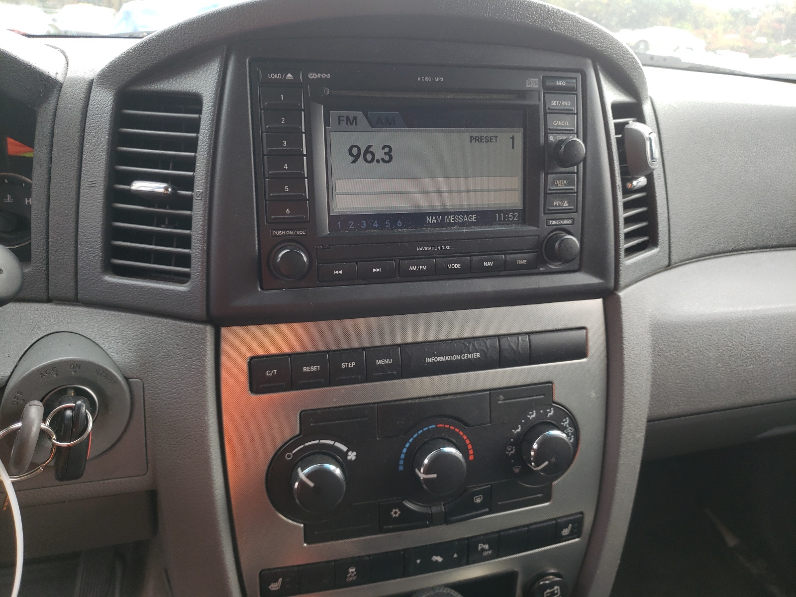 Photo 9 from auction – 2007 JEEP CHEROKEE with VIN 1J8GR48K67C518102