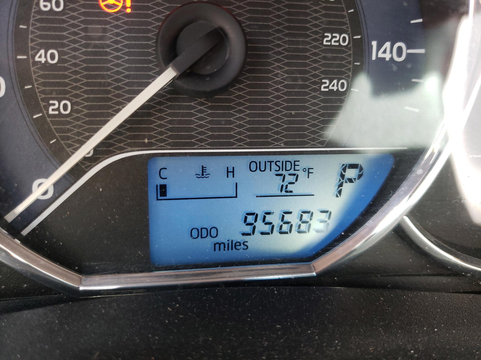 Photo 8 from auction – 2014 TOYOTA COROLLA EC with VIN 5YFBPRHE8EP011110