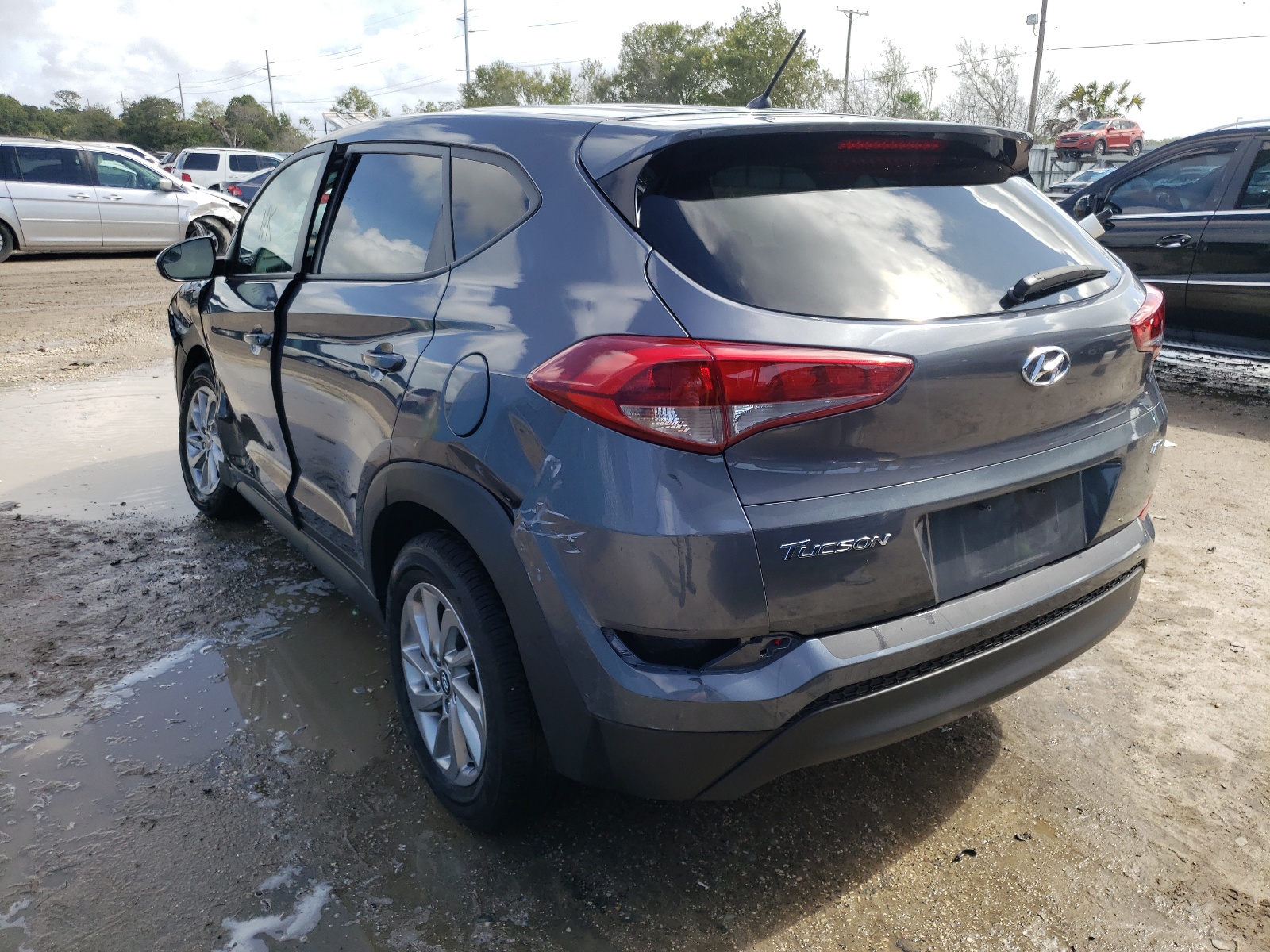 Photo 3 from auction – 2018 HYUNDAI TUCSON SE with VIN KM8J2CA40JU754801