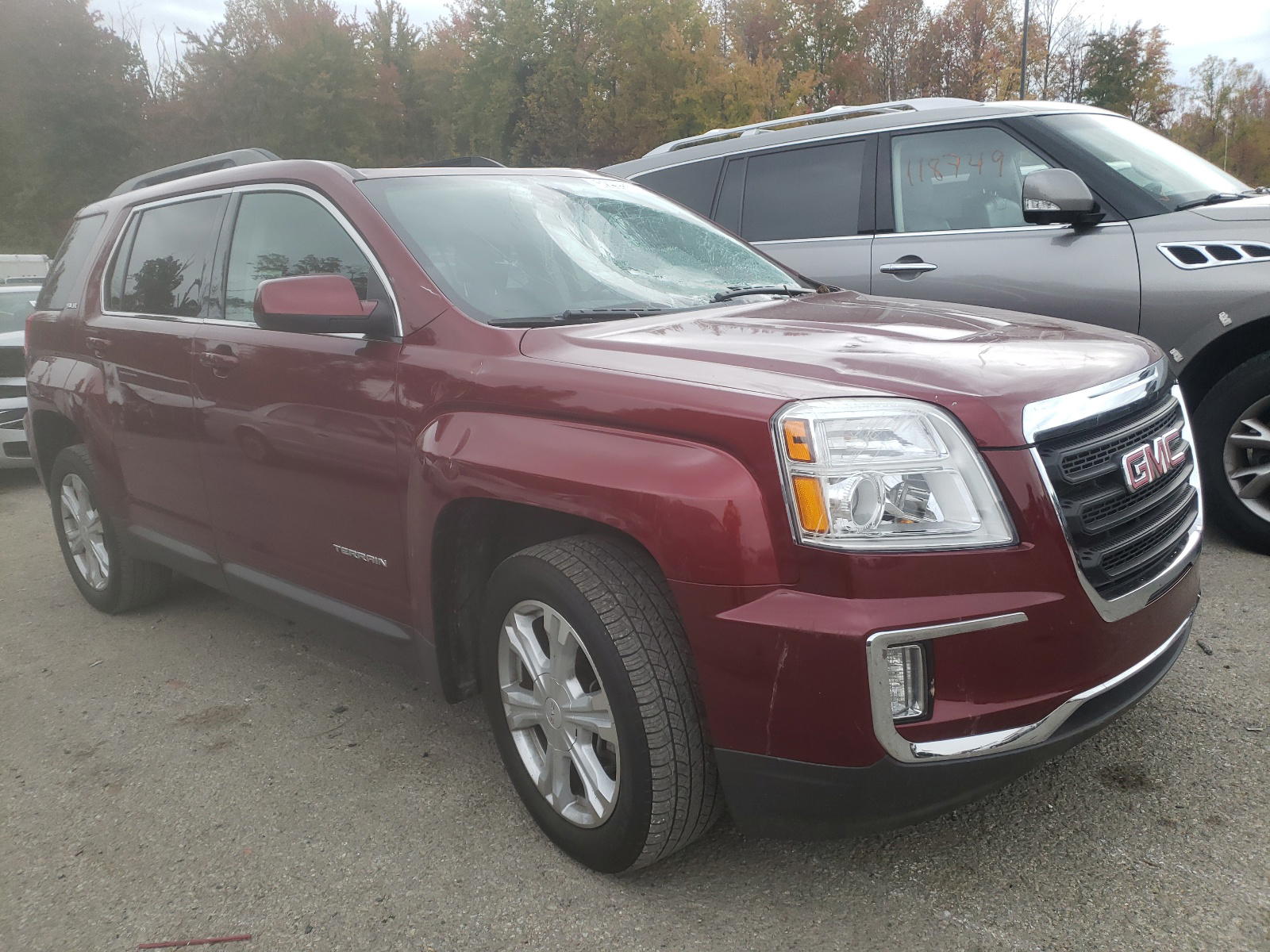 GMC TERRAIN SL 2017 with VIN 2GKFLNE32H6186407 - Photo from auction
