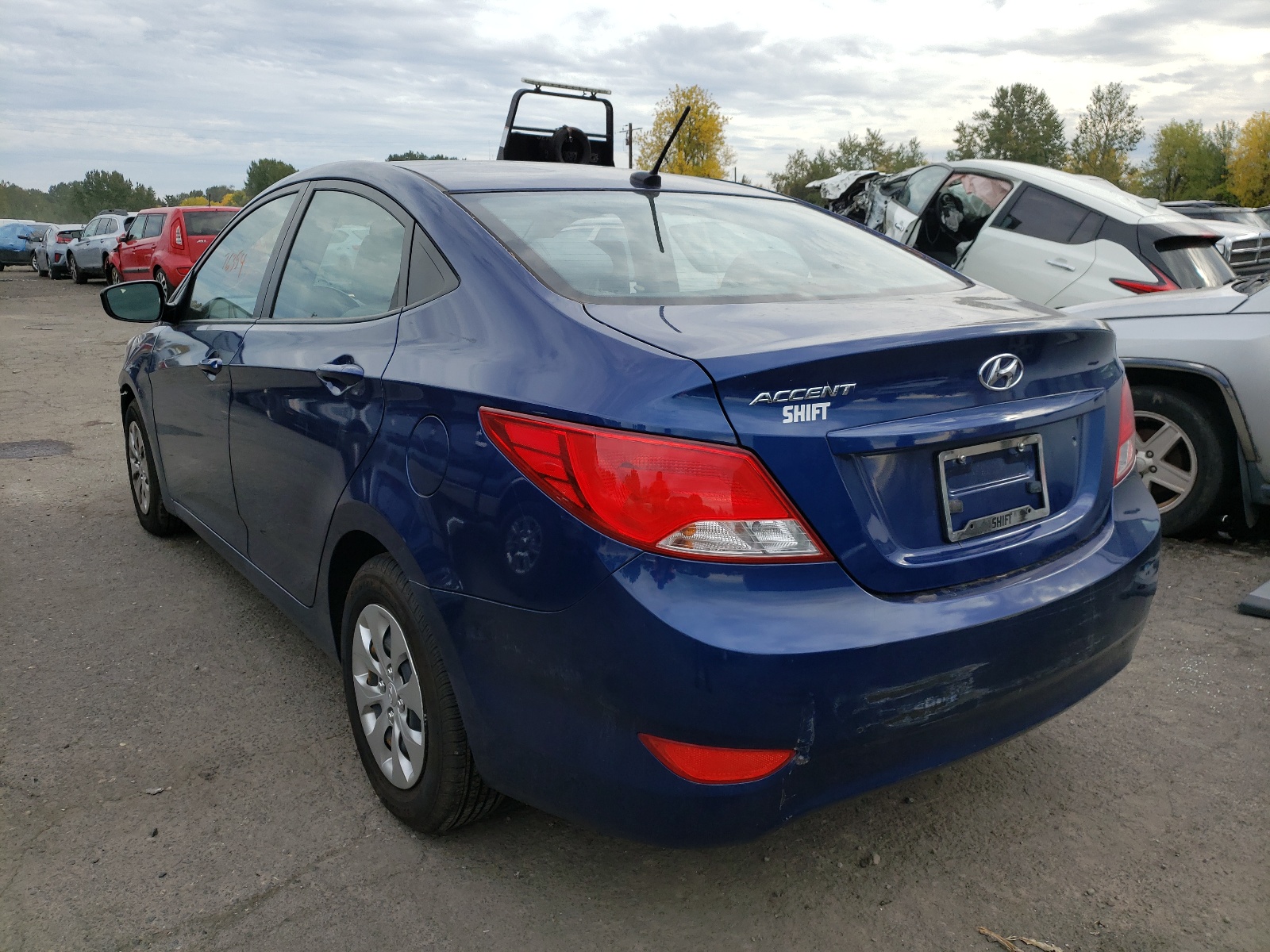 Photo 3 from auction – 2017 HYUNDAI ACCENT SE with VIN KMHCT4AE0HU300899