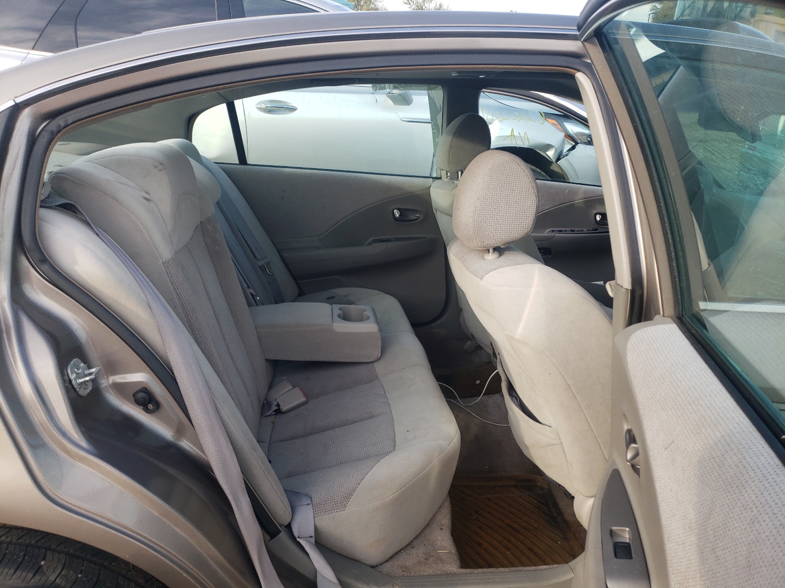 Photo 6 from auction – 2004 NISSAN ALTIMA SE with VIN 1N4BL11D24C190241