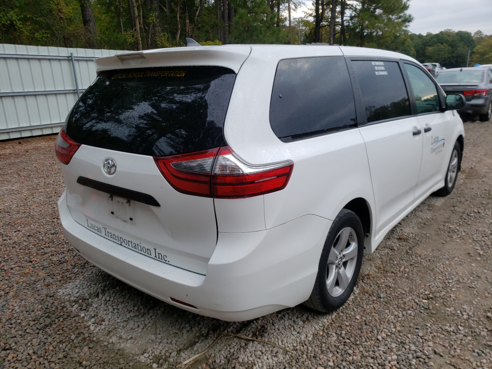 Photo 4 from auction – 2020 TOYOTA SIENNA L with VIN 5TDZZ3DC8LS030481