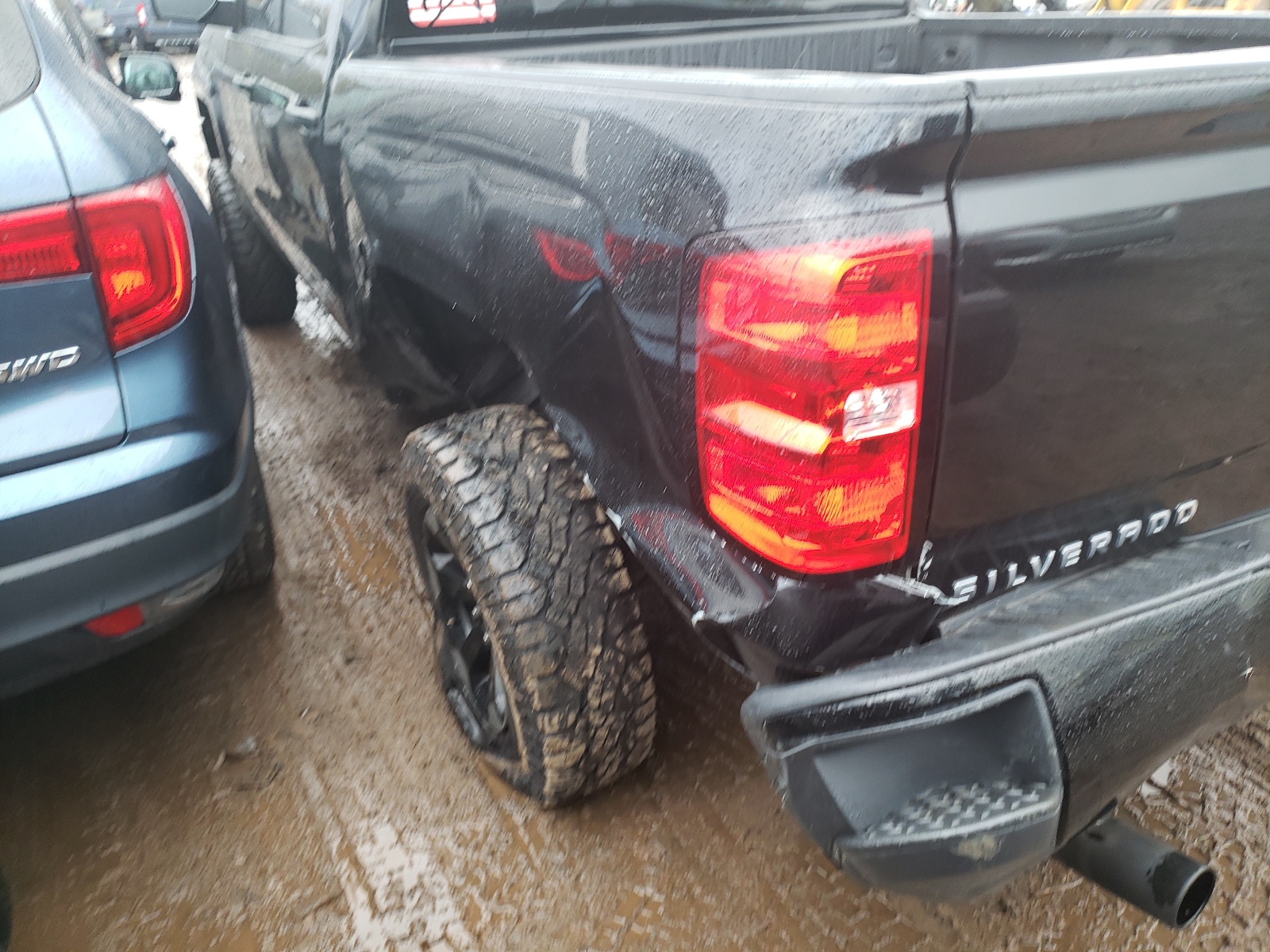 Фото 9 с аукциона – 2018 CHEVROLET SILVERADO с VIN 3GCUKPEC5JG370655