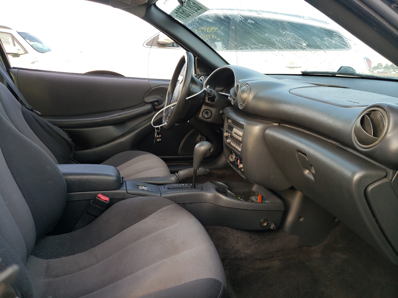 Photo 5 from auction – 2005 PONTIAC SUNFIRE with VIN 3G2JB12F25S221996