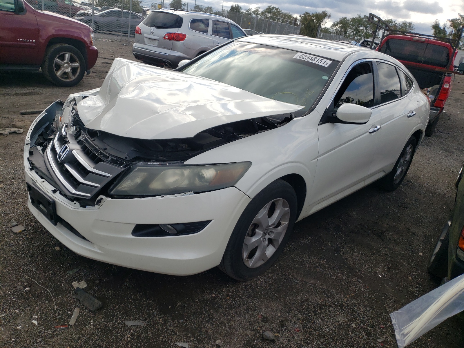 Photo 2 from auction – 2011 HONDA ACCORD CRO with VIN 5J6TF2H53BL004269