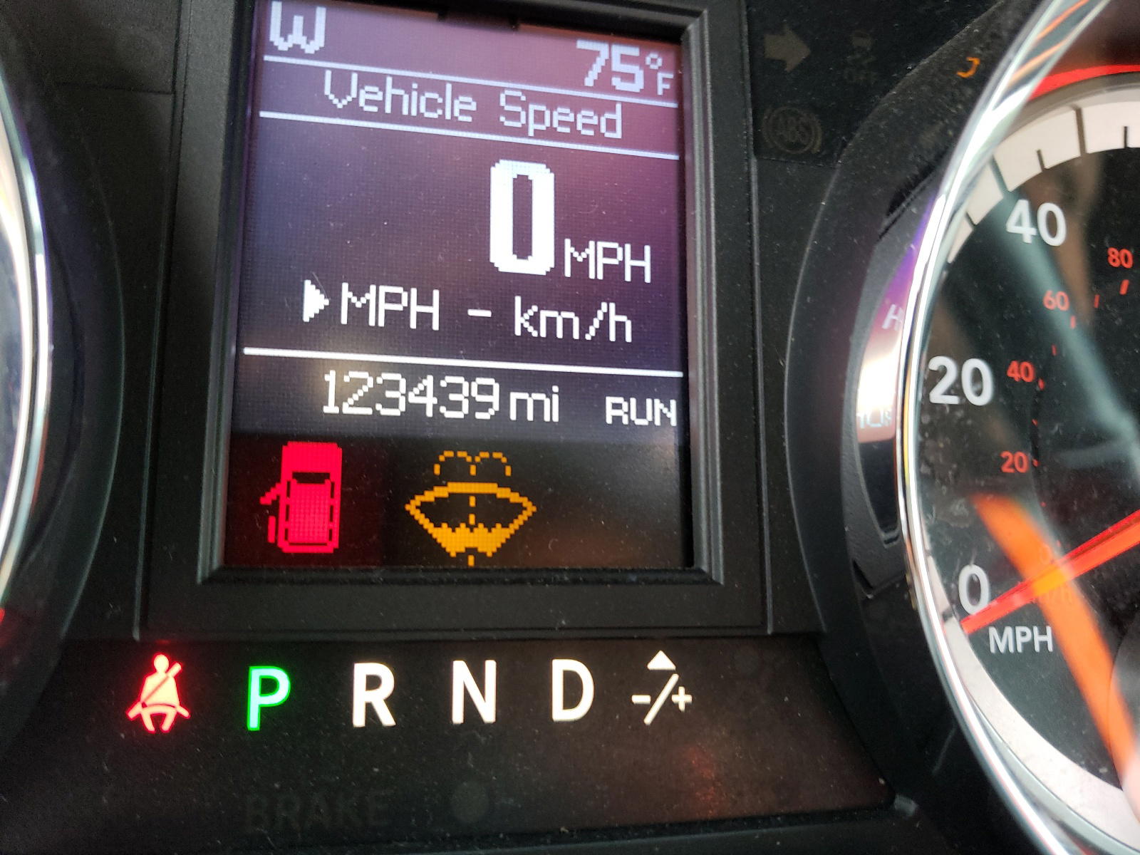 Photo 8 from auction – 2017 DODGE GRAND CARA with VIN 2C4RDGEG1HR698419