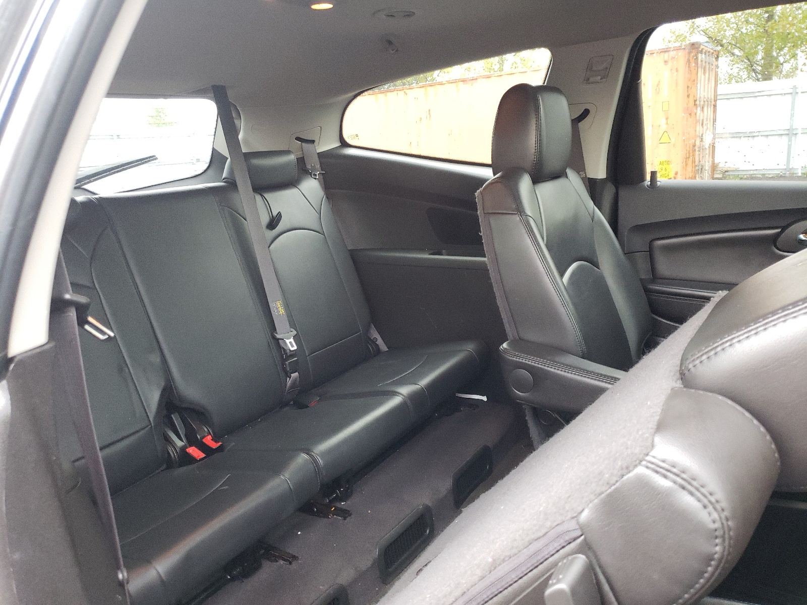 Zdjęcie 6 z aukcji – 2011 CHEVROLET TRAVERSE L z VIN 1GNKRJED1BJ232563
