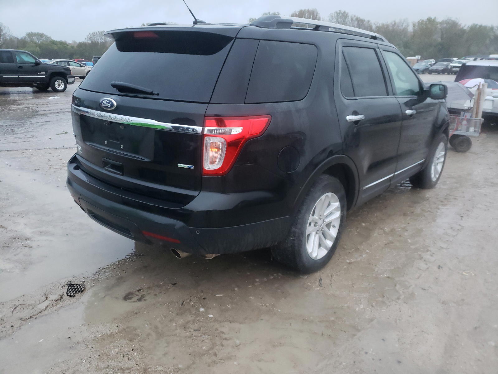 Photo 4 from auction – 2013 FORD EXPLORER X with VIN 1FM5K8D80DGC63855