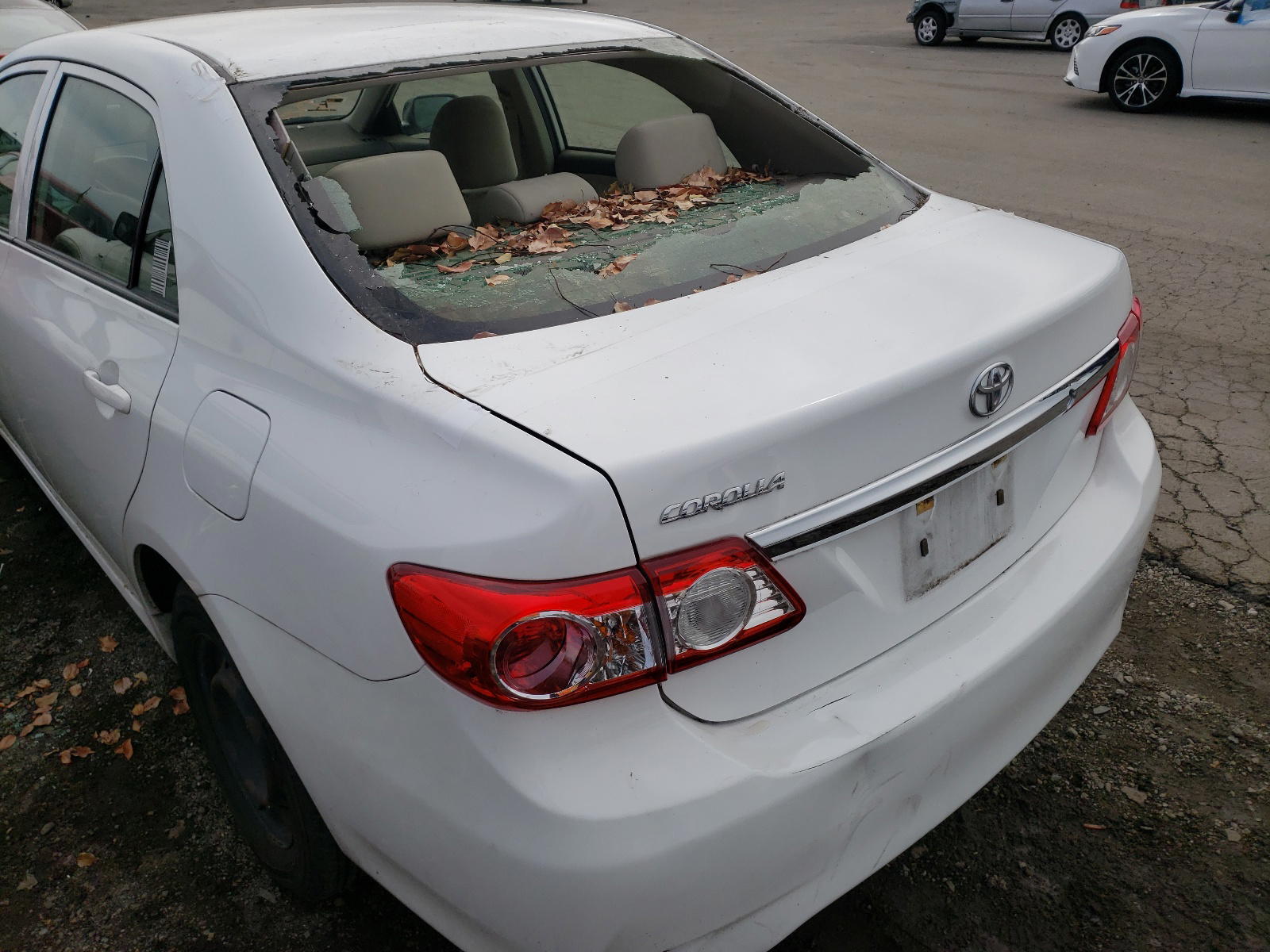 Photo 9 from auction – 2011 TOYOTA COROLLA BA with VIN JTDBU4EE4B9154959