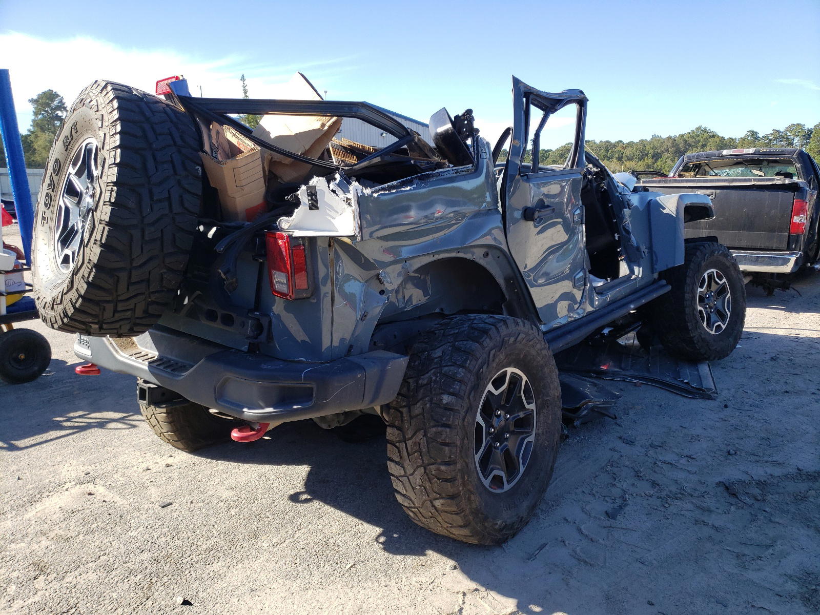 Photo 4 from auction – 2015 JEEP WRANGLER U with VIN 1C4BJWFG3FL540642