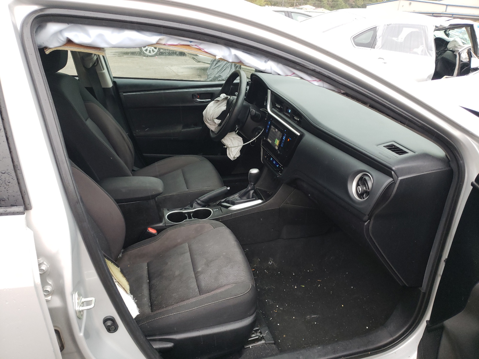 Photo 5 from auction – 2019 TOYOTA COROLLA L with VIN 5YFBURHE8KP871061
