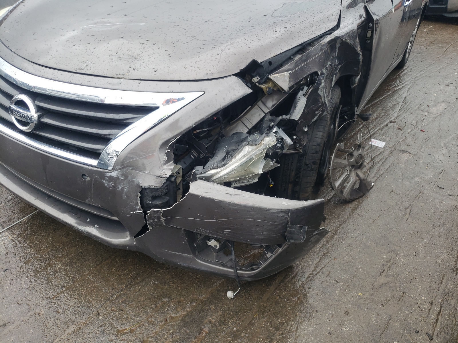 Photo 9 from auction – 2015 NISSAN ALTIMA 2.5 with VIN 1N4AL3AP9FN342976