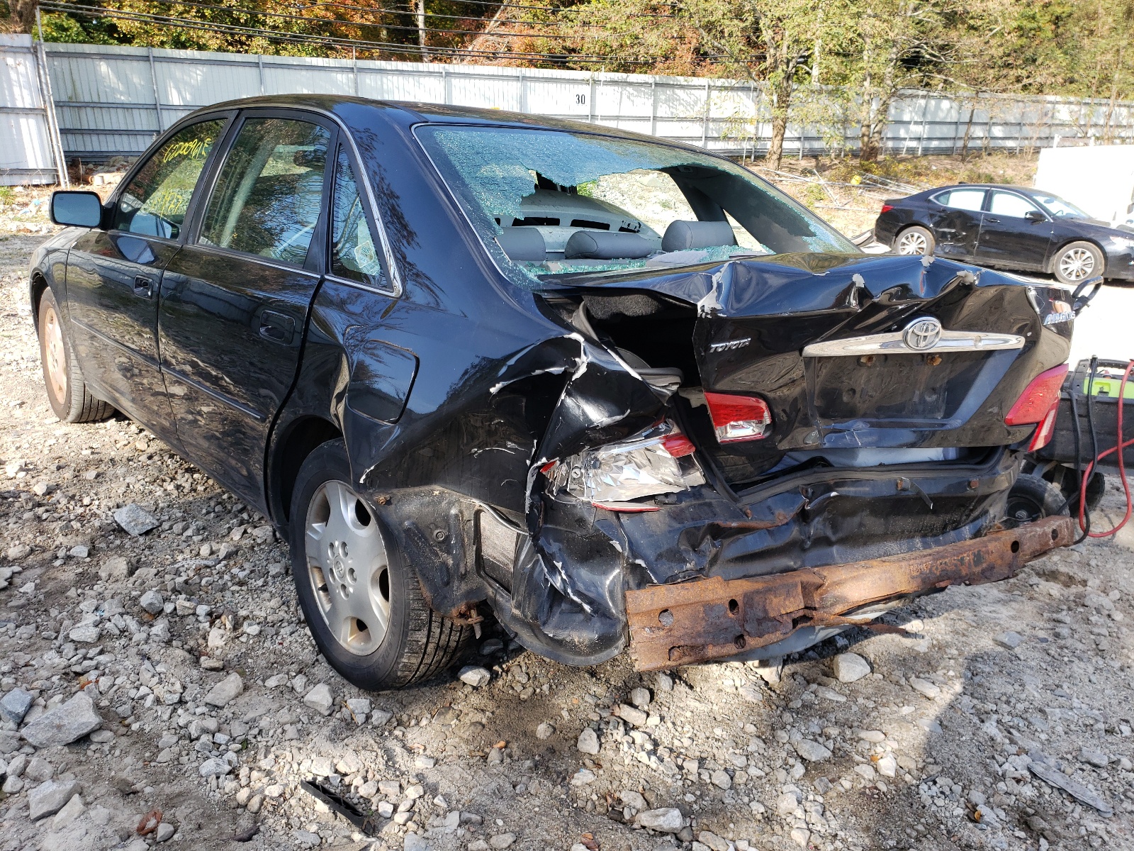 Photo 3 from auction – 2004 TOYOTA AVALON XL with VIN 4T1BF28B94U376862