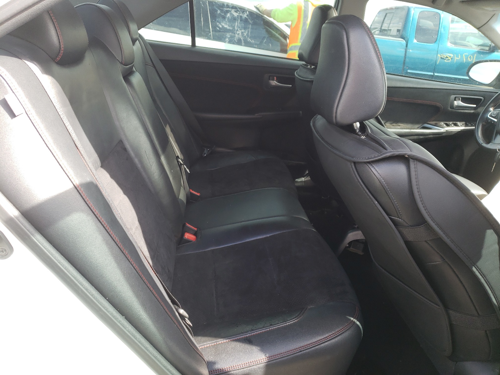 Photo 6 from auction – 2017 TOYOTA CAMRY LE with VIN 4T1BF1FK6HU346690