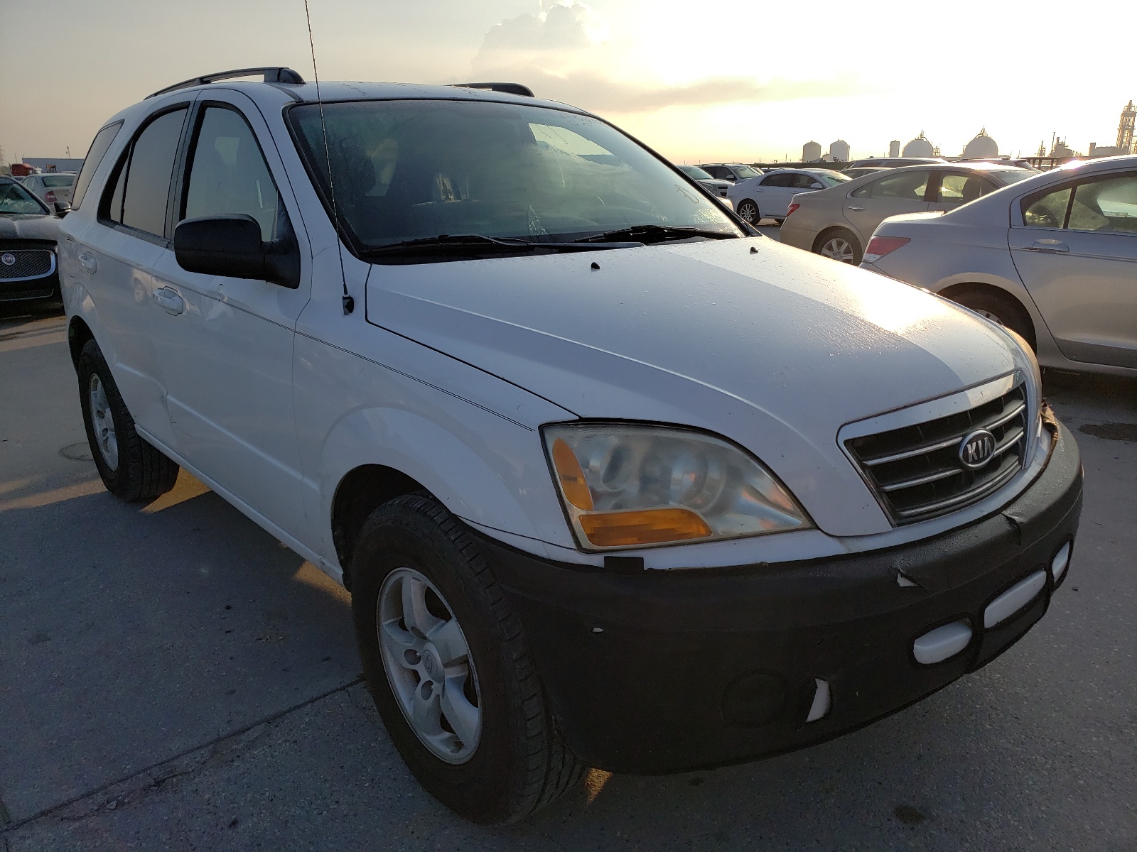 KIA SORENTO EX 2008 with VIN KNDJD735485849118 - Photo from auction