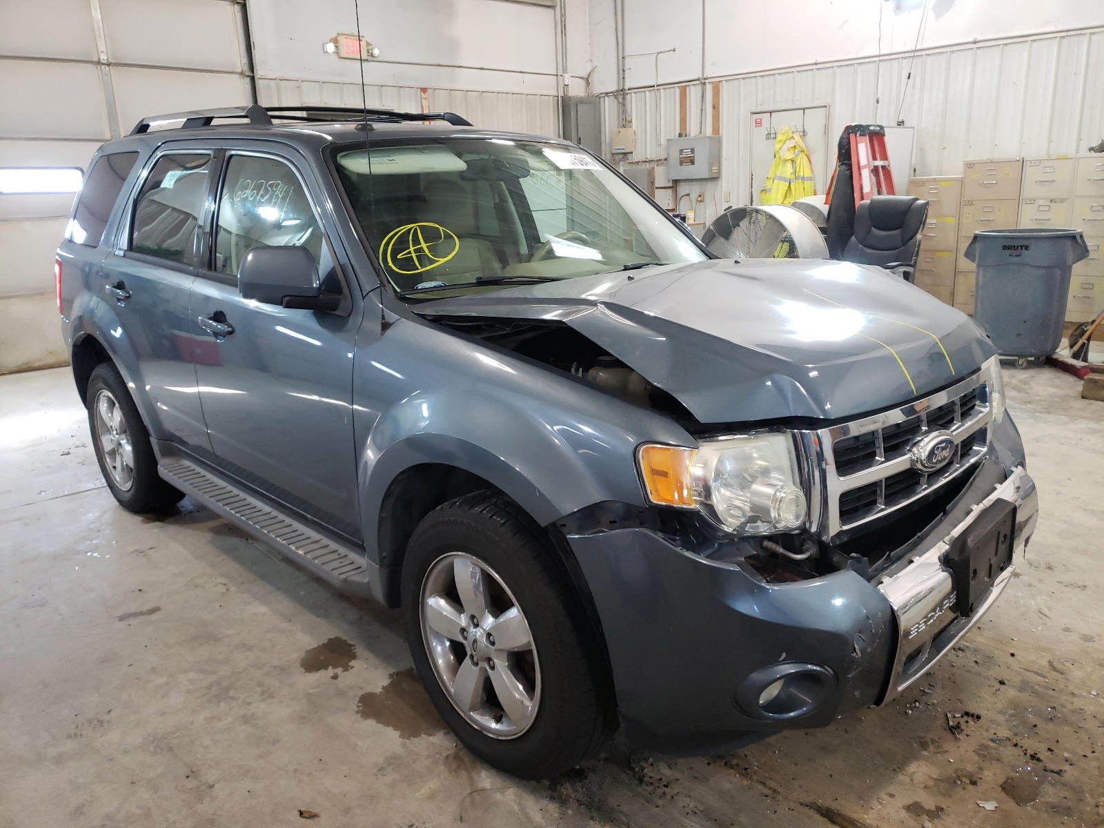 FORD ESCAPE LIM 2011 with VIN 1FMCU9EG4BKA55873 - Photo from auction