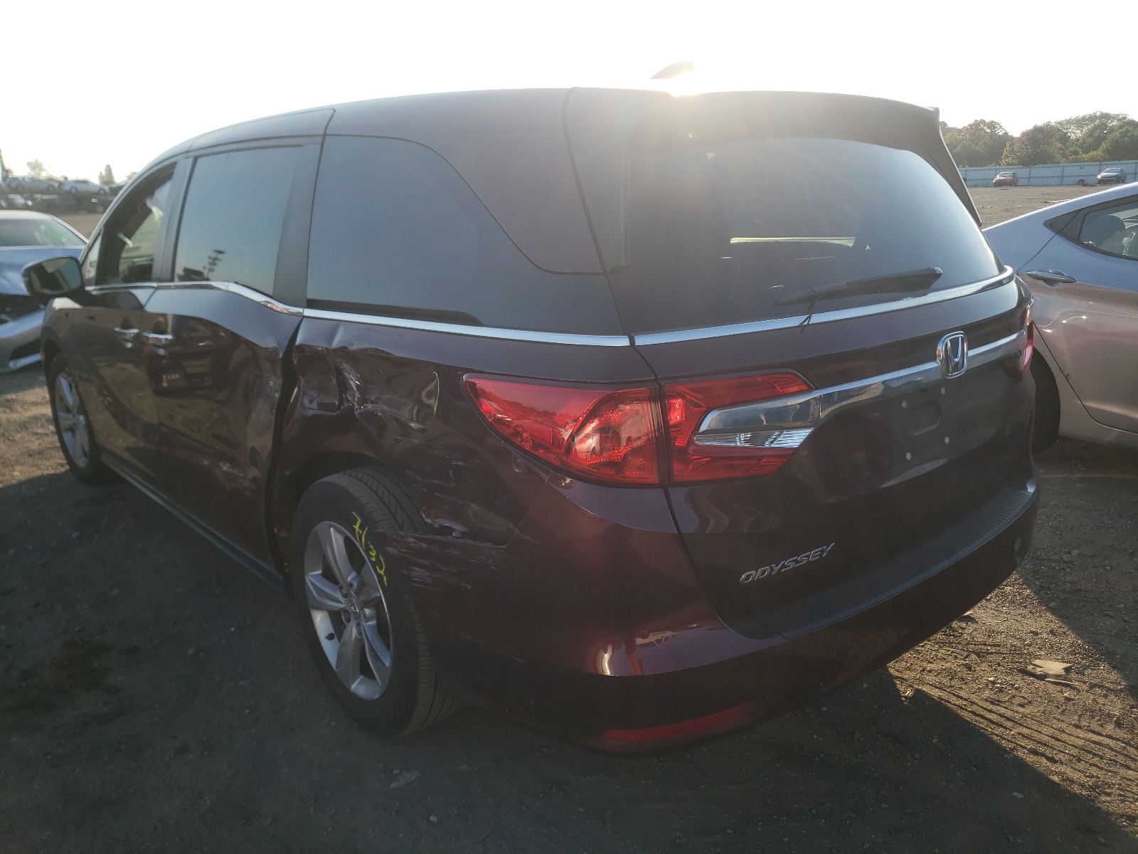 Photo 3 from auction – 2020 HONDA ODYSSEY EX with VIN 5FNRL6H73LB033261