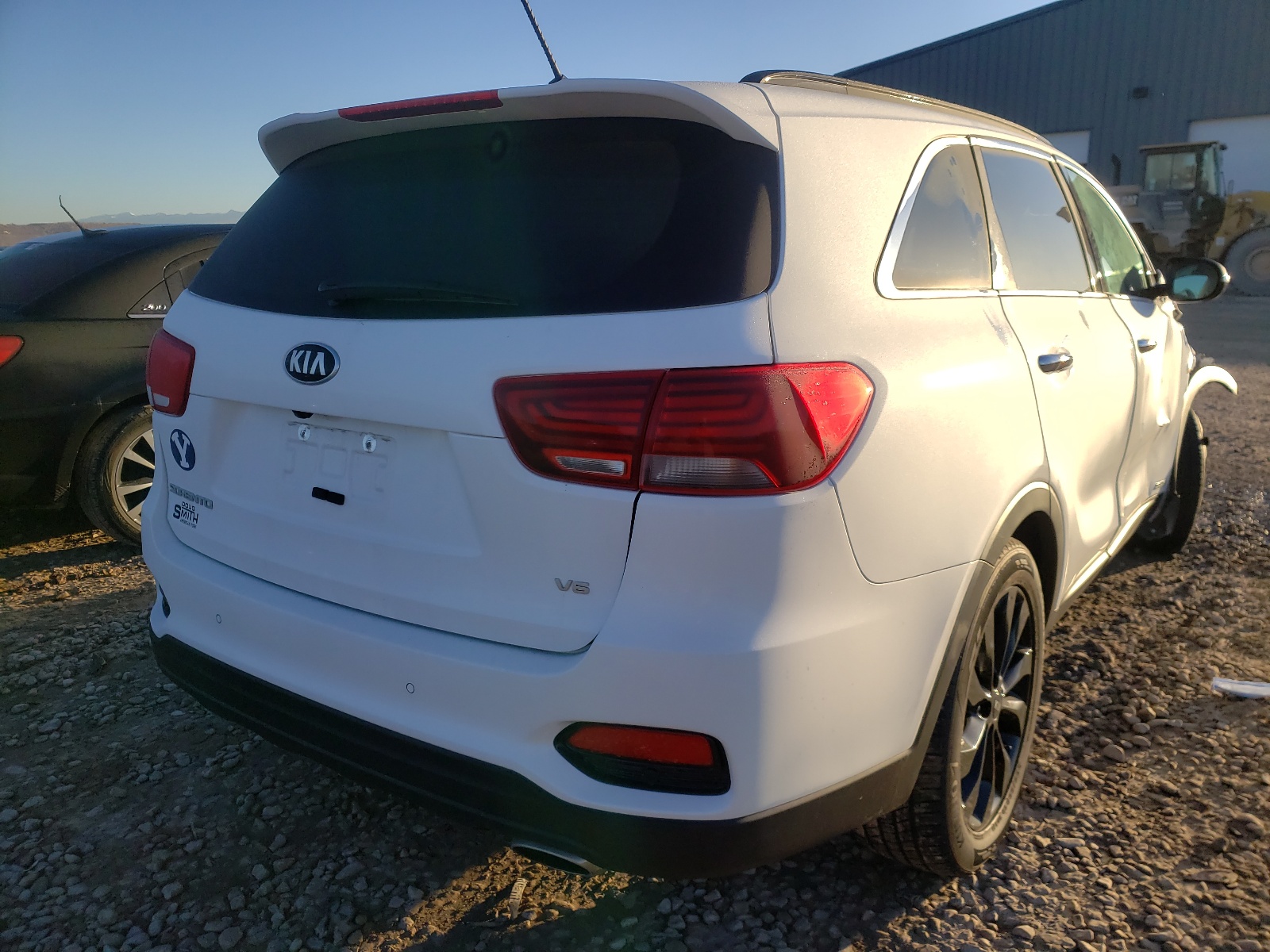 Photo 4 from auction – 2020 KIA SORENTO S with VIN 5XYPGDA59LG649502