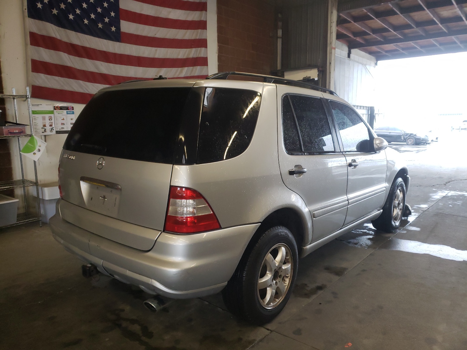 Photo 4 from auction – 2002 MERCEDES-BENZ ML 500 with VIN 4JGAB75E72A306066