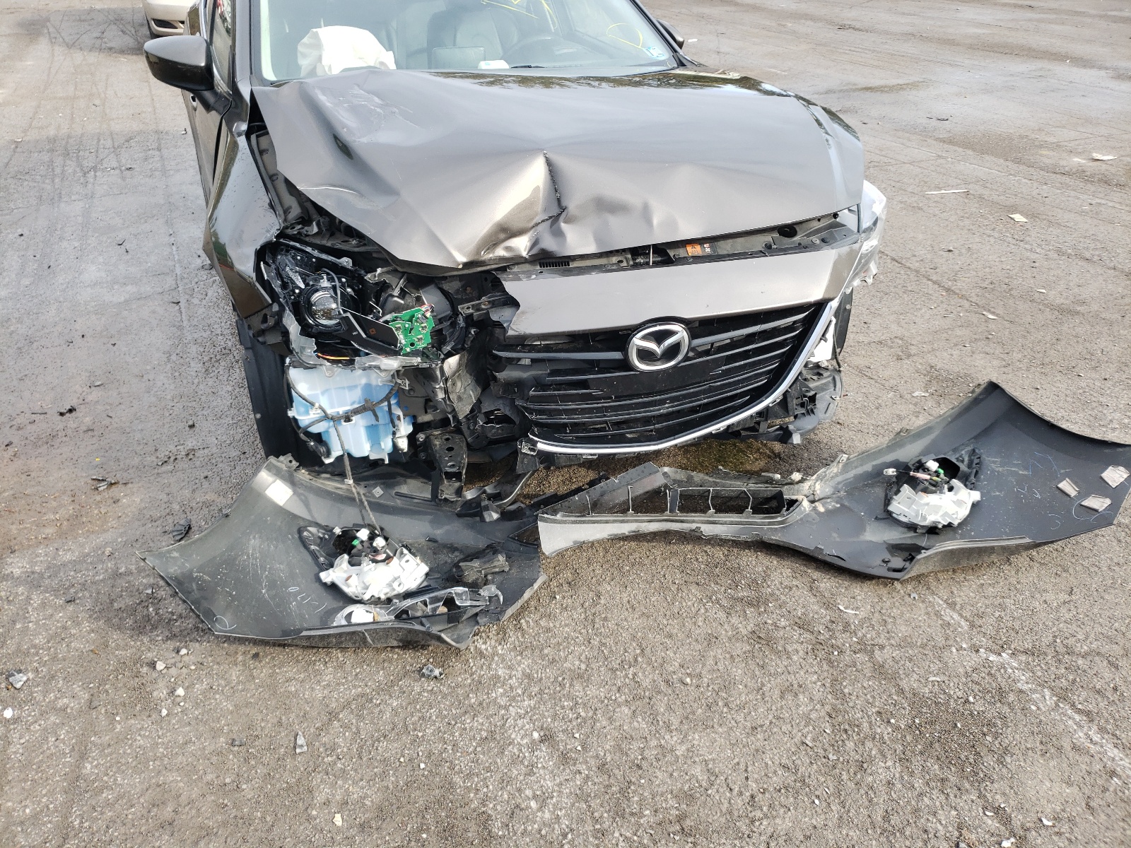 Zdjęcie 9 z aukcji – 2014 MAZDA 3 TOURING z VIN JM1BM1V30E1111588