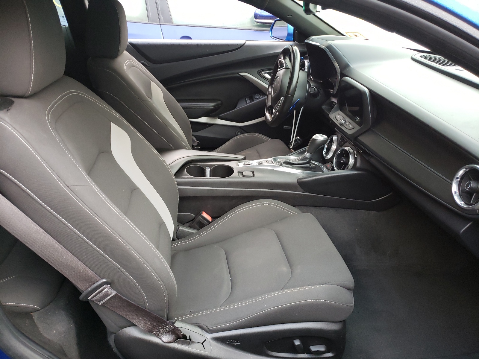 Photo 5 from auction – 2016 CHEVROLET CAMARO LT with VIN 1G1FB1RX0G0165429