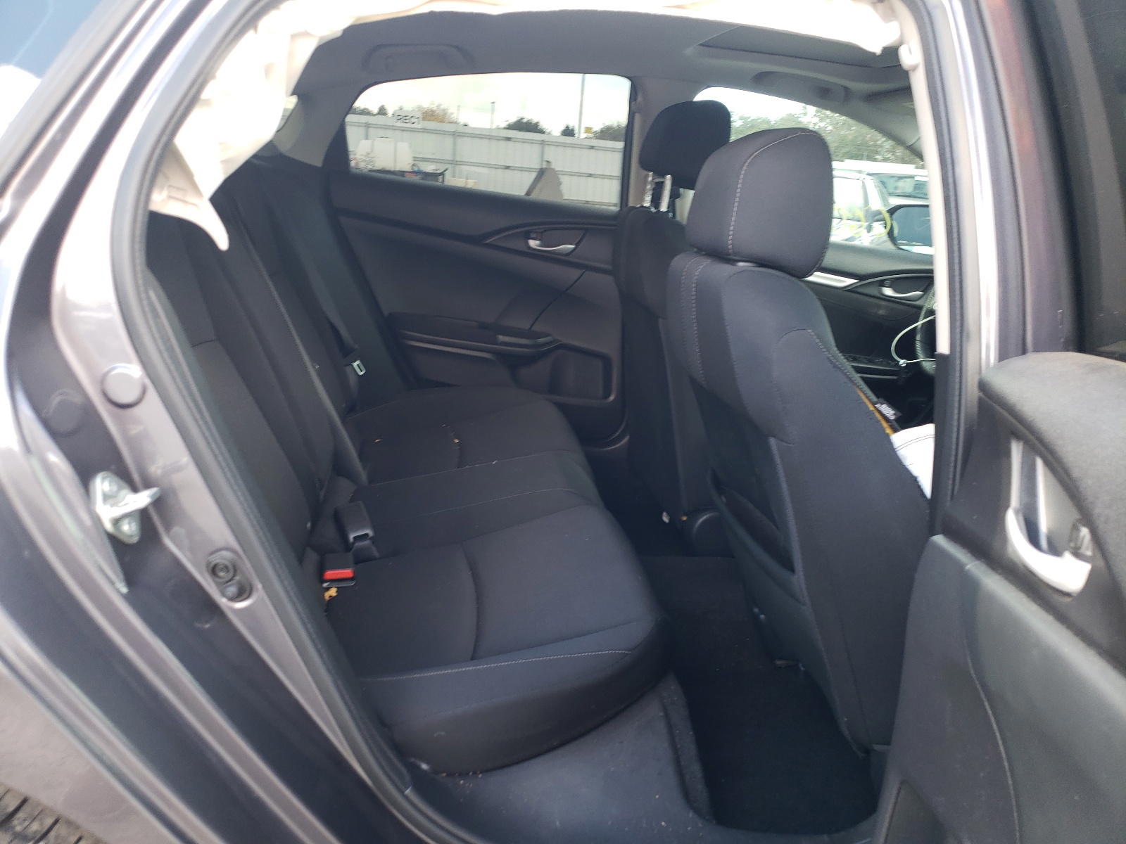 Photo 6 from auction – 2016 HONDA CIVIC EX with VIN 19XFC1F31GE222329