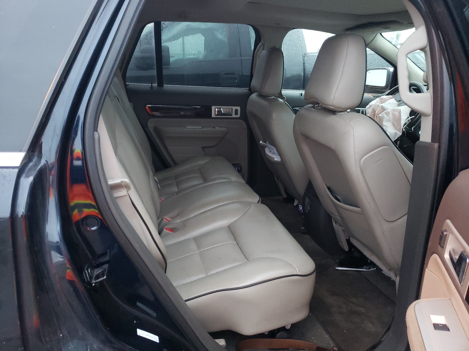 Photo 6 from auction – 2008 LINCOLN MKX with VIN 2LMDU88C88BJ20853