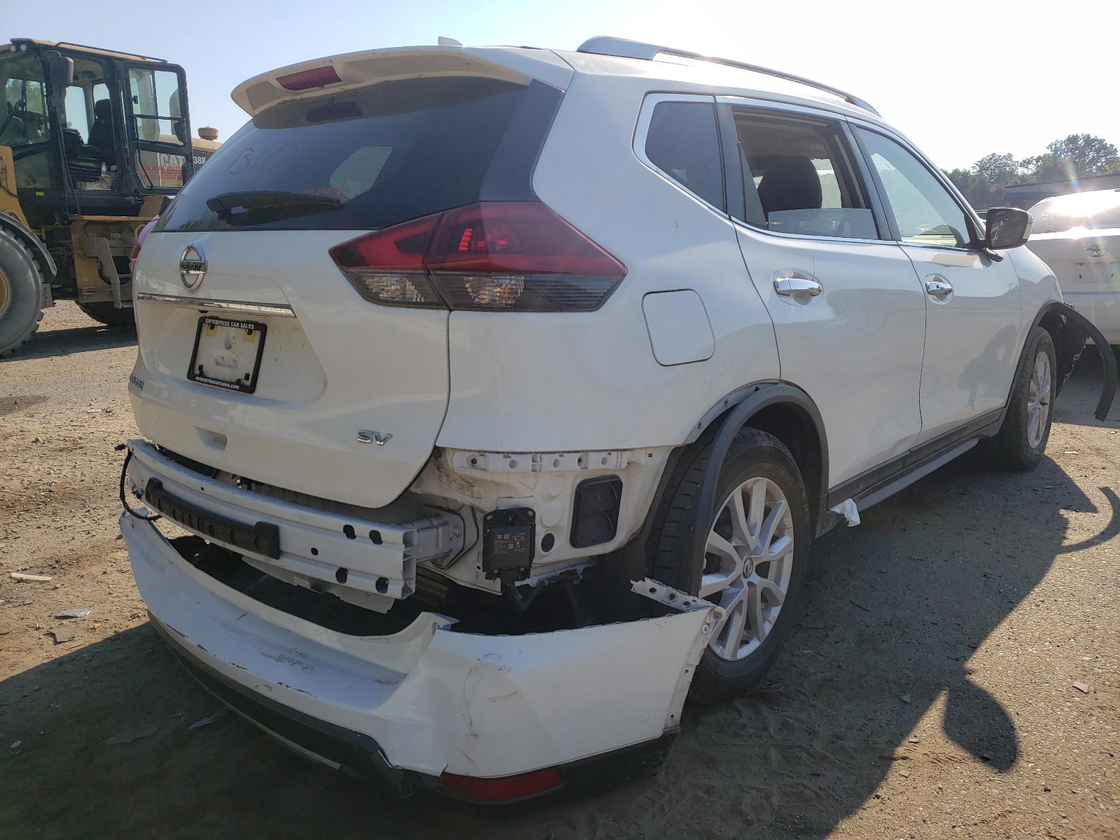 Photo 4 from auction – 2018 NISSAN ROGUE S with VIN KNMAT2MT9JP526194