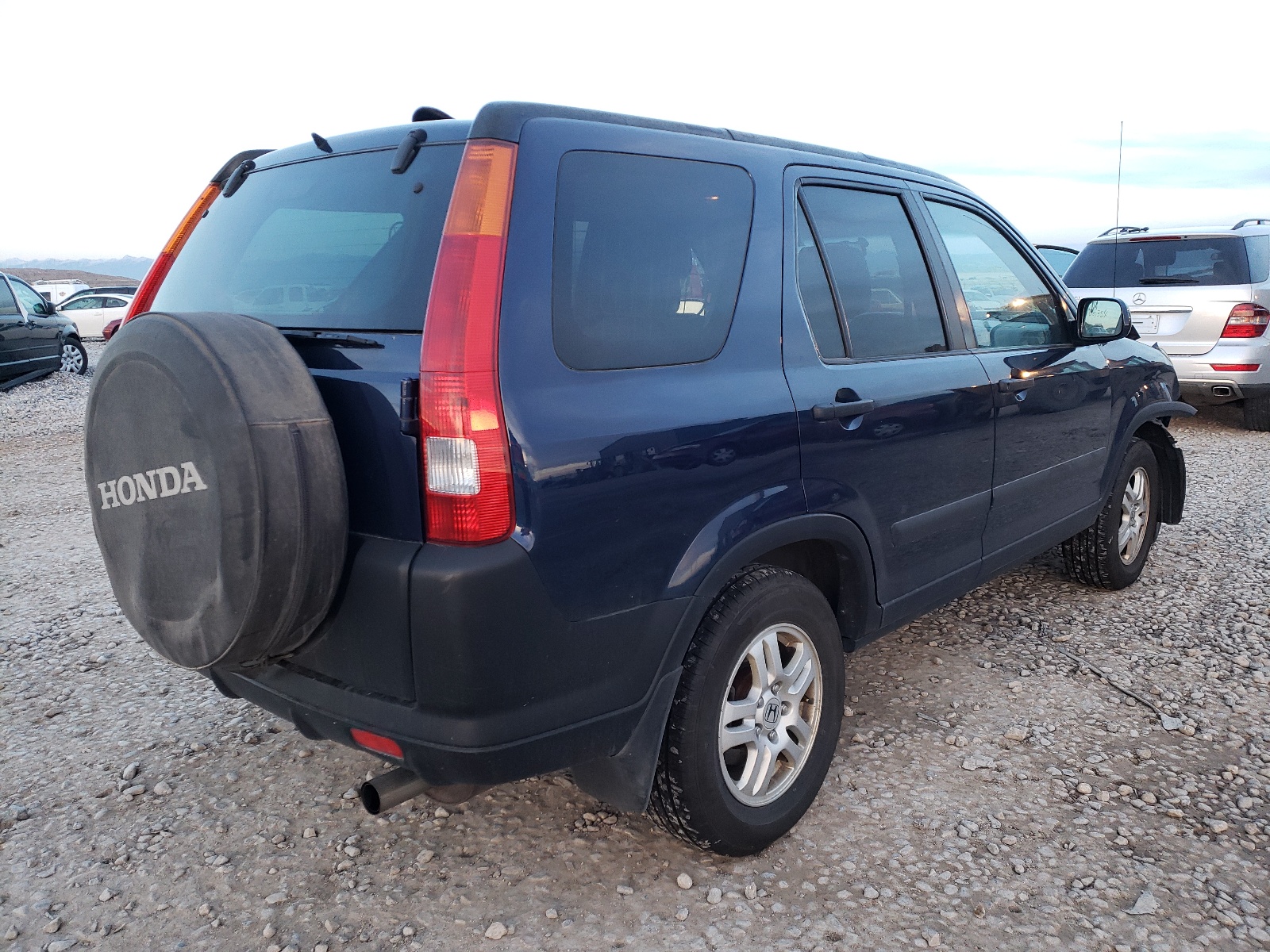 Zdjęcie 4 z aukcji – 2004 HONDA CR-V z VIN SHSRD78824U202059