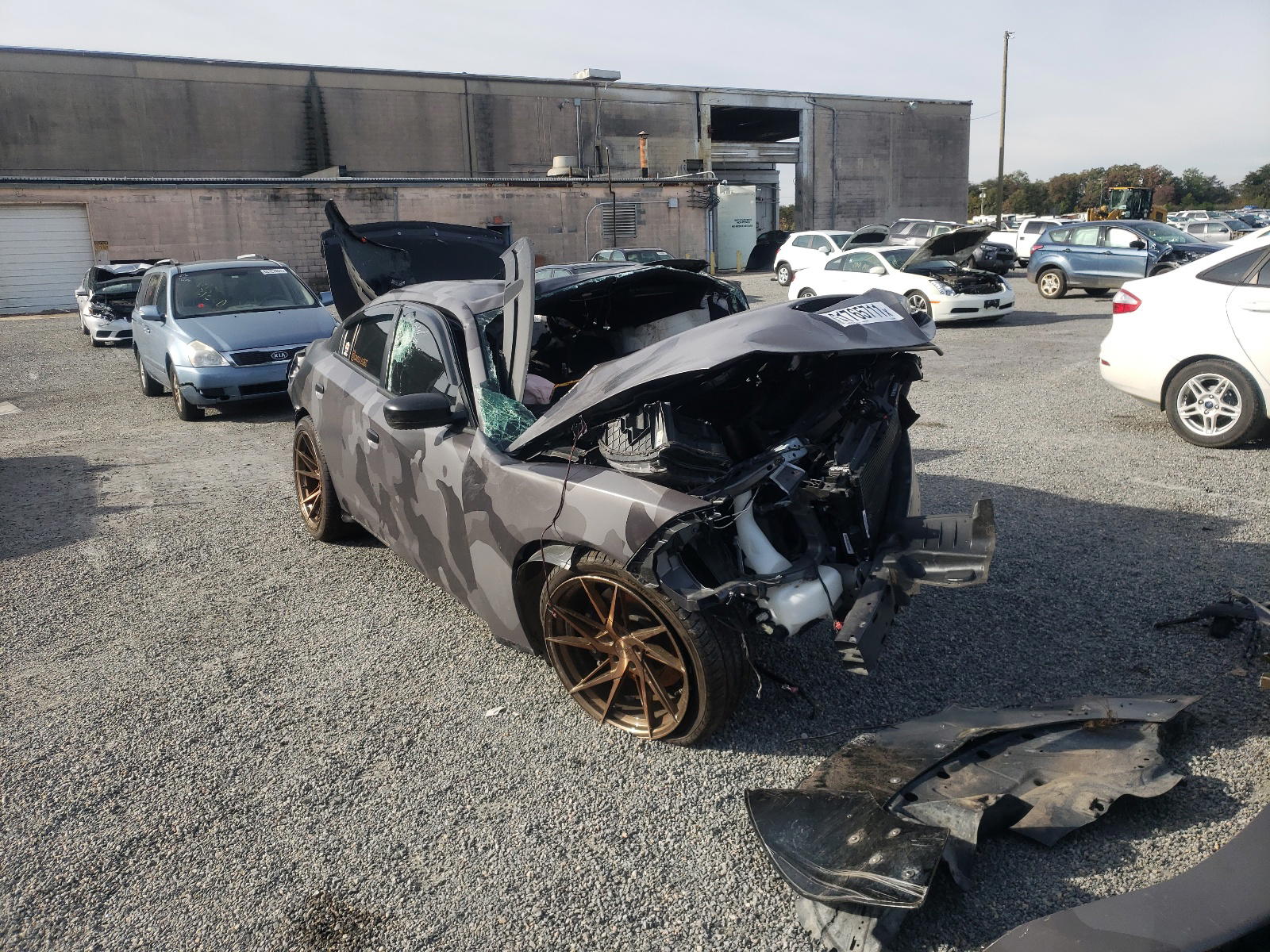 DODGE CHARGER SC 2019 with VIN 2C3CDXGJ0KH742359 - Photo from auction