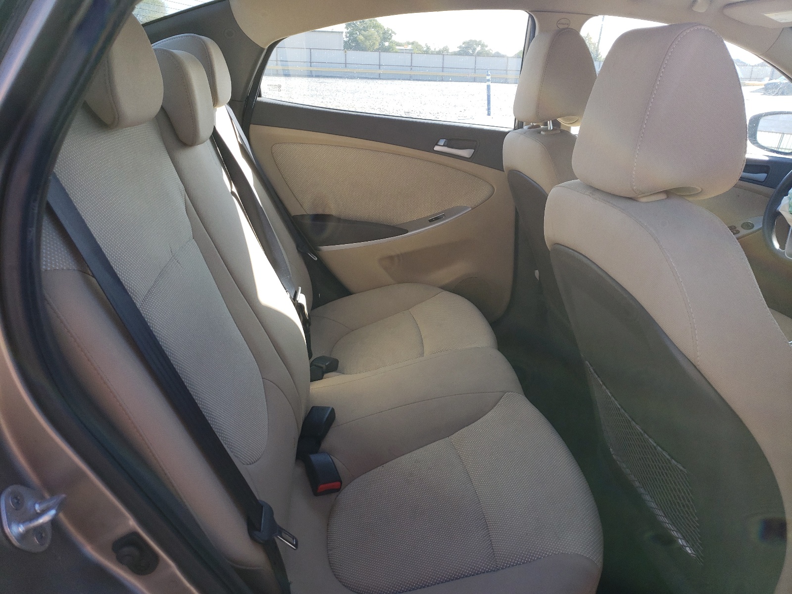 Photo 6 from auction – 2013 HYUNDAI ACCENT GLS with VIN KMHCT4AE4DU421266