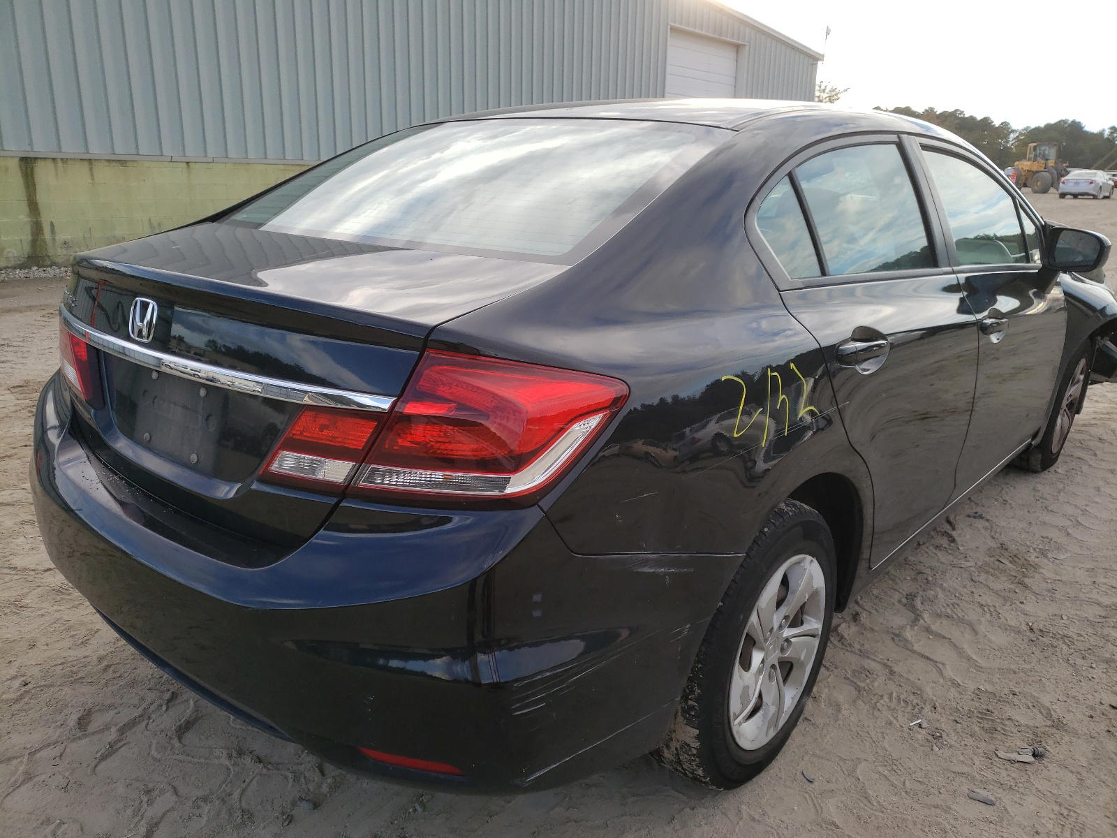 Photo 4 from auction – 2014 HONDA CIVIC LX with VIN 19XFB2F53EE253606