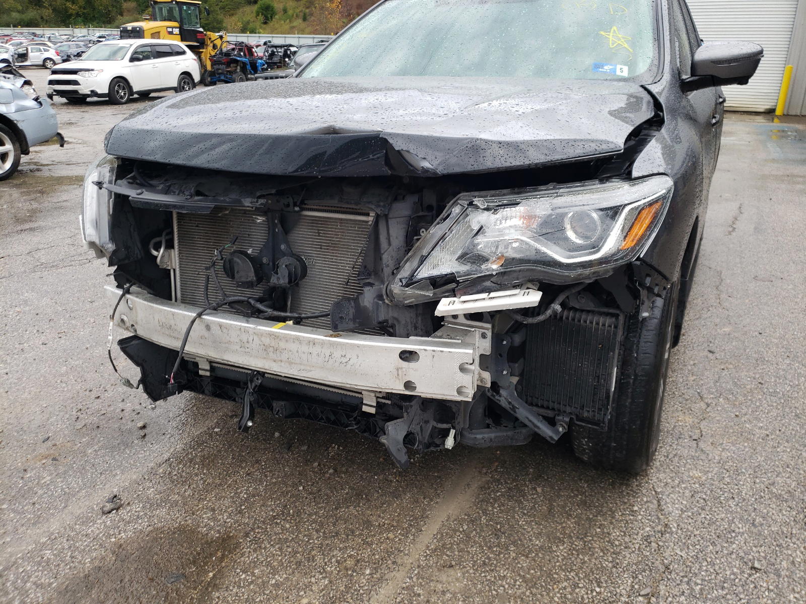 Photo 9 from auction – 2017 NISSAN PATHFINDER with VIN 5N1DR2MM2HC636621