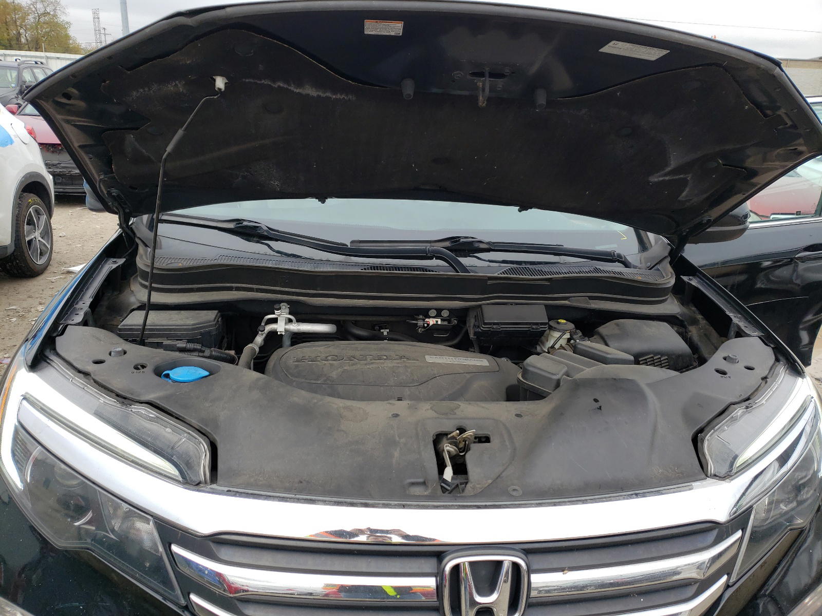 Photo 7 from auction – 2017 HONDA PILOT EXL with VIN 5FNYF6H59HB019096