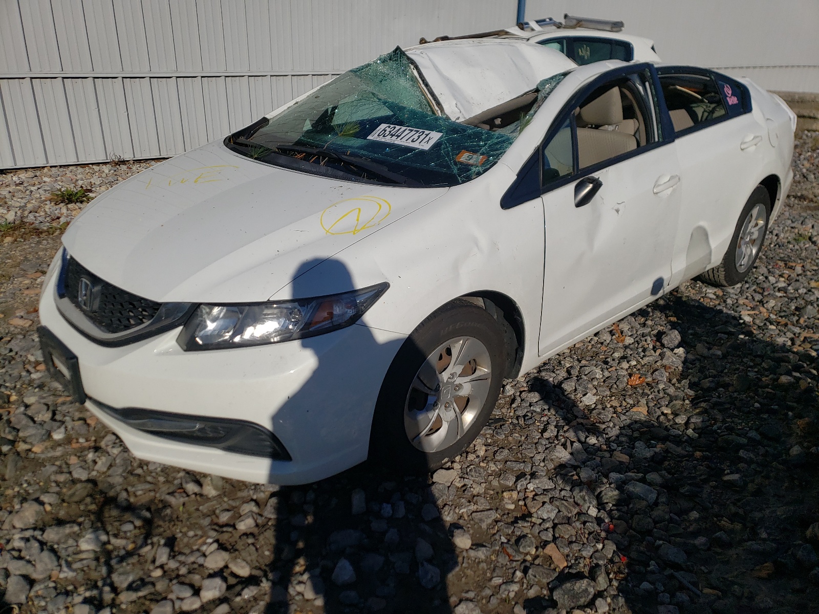 Photo 2 from auction – 2015 HONDA CIVIC LX with VIN 19XFB2F56FE227034