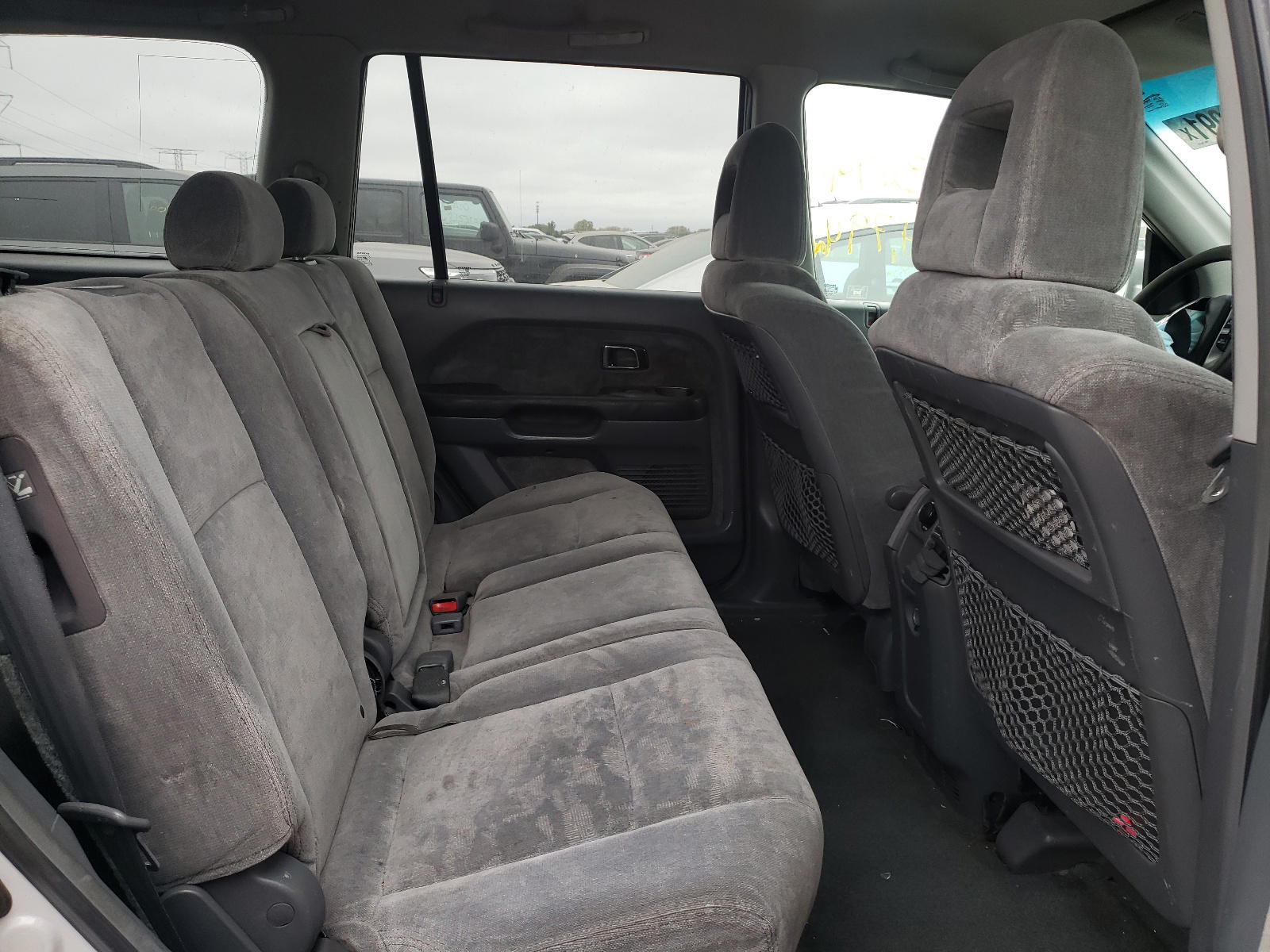 Photo 6 from auction – 2003 HONDA PILOT EX with VIN 2HKYF18423H506130