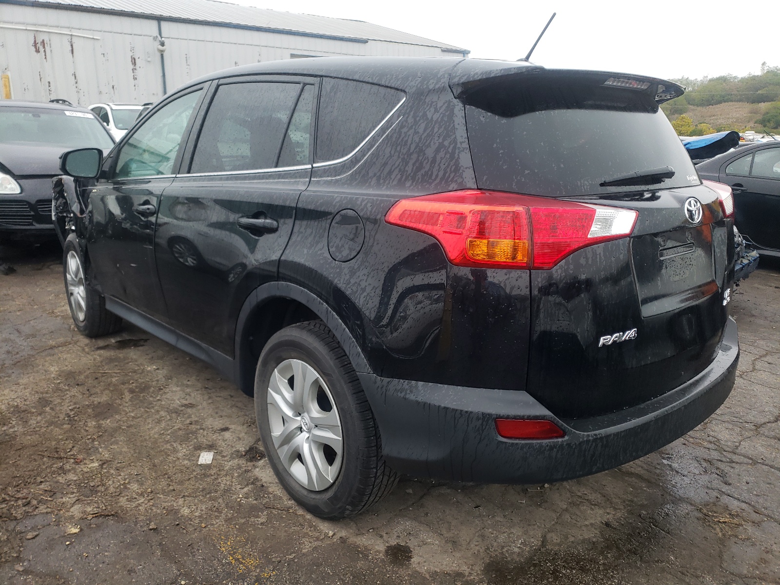Photo 3 from auction – 2015 TOYOTA RAV4 LE with VIN 2T3BFREV8FW390043