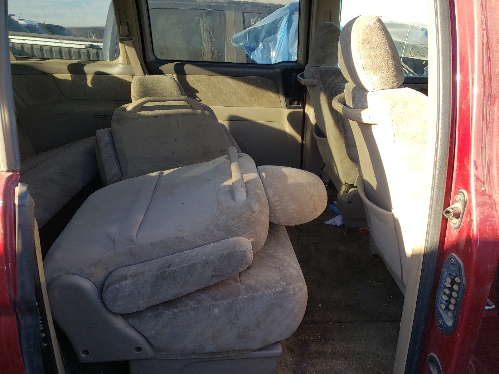 Photo 6 from auction – 2004 HONDA ODYSSEY EX with VIN 5FNRL18624B131838