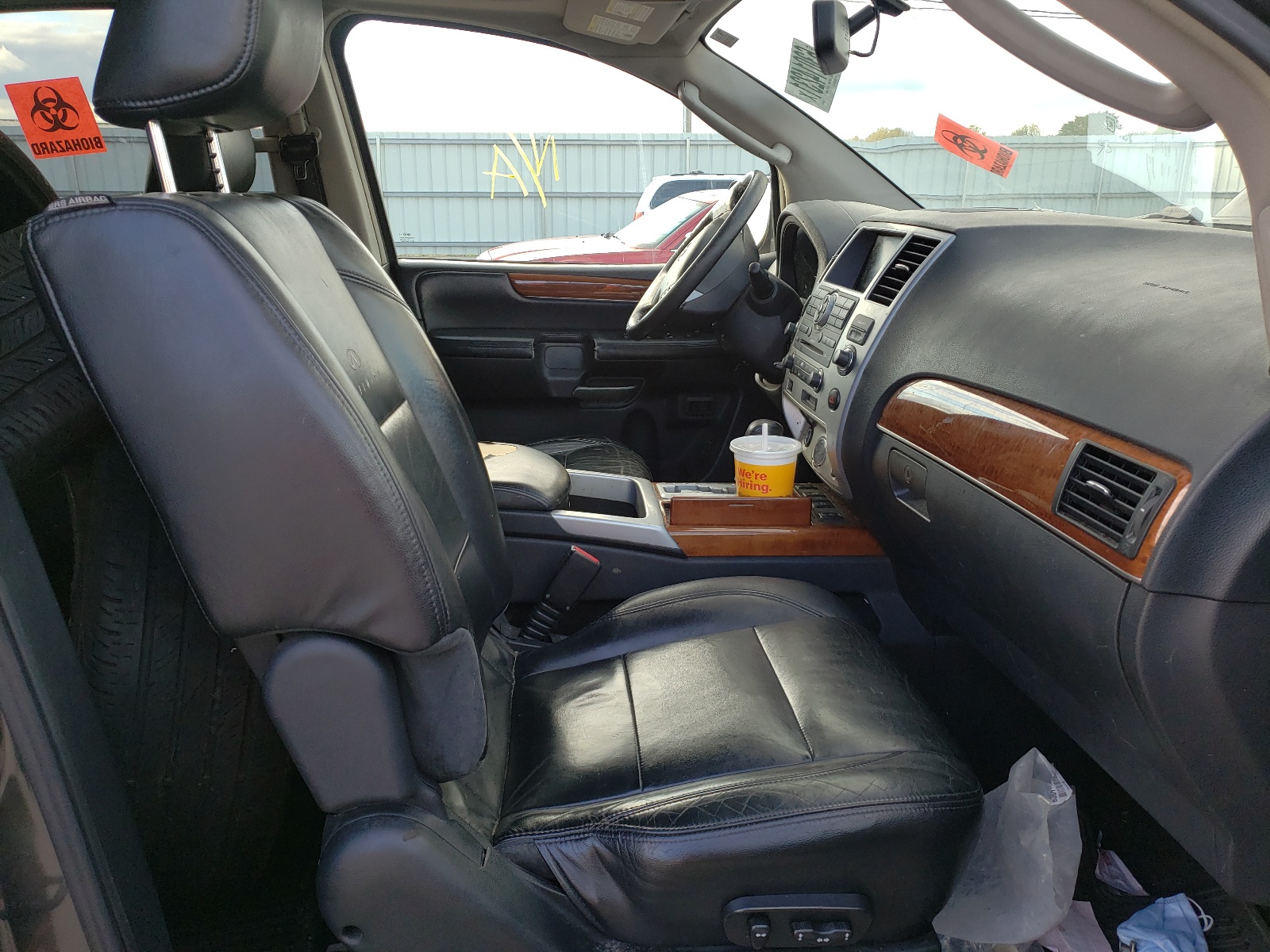 Photo 5 from auction – 2010 INFINITI QX56 with VIN 5N3ZA0NC2AN901398