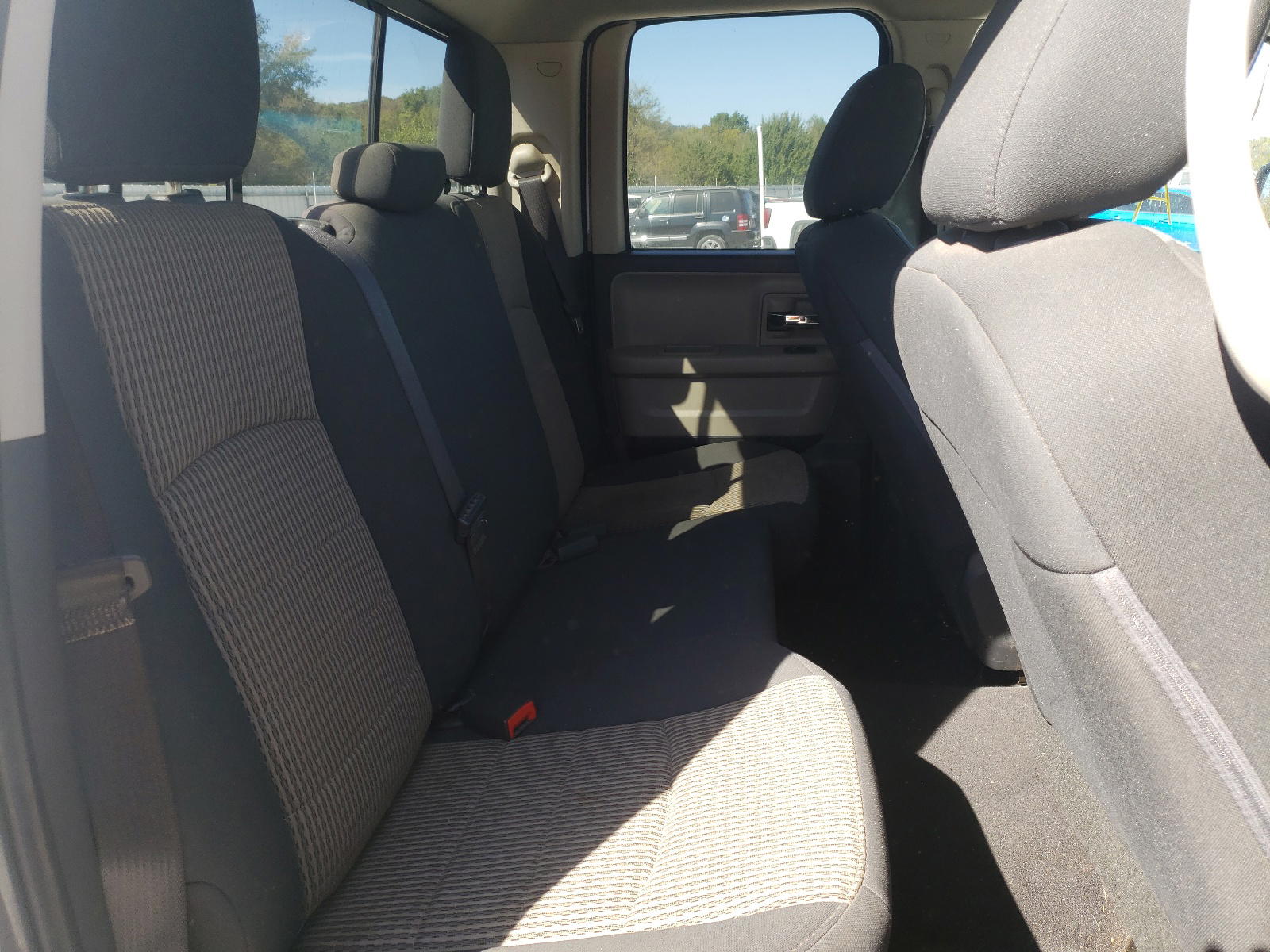 Photo 6 from auction – 2012 DODGE RAM 1500 S with VIN 1C6RD7GP6CS265612