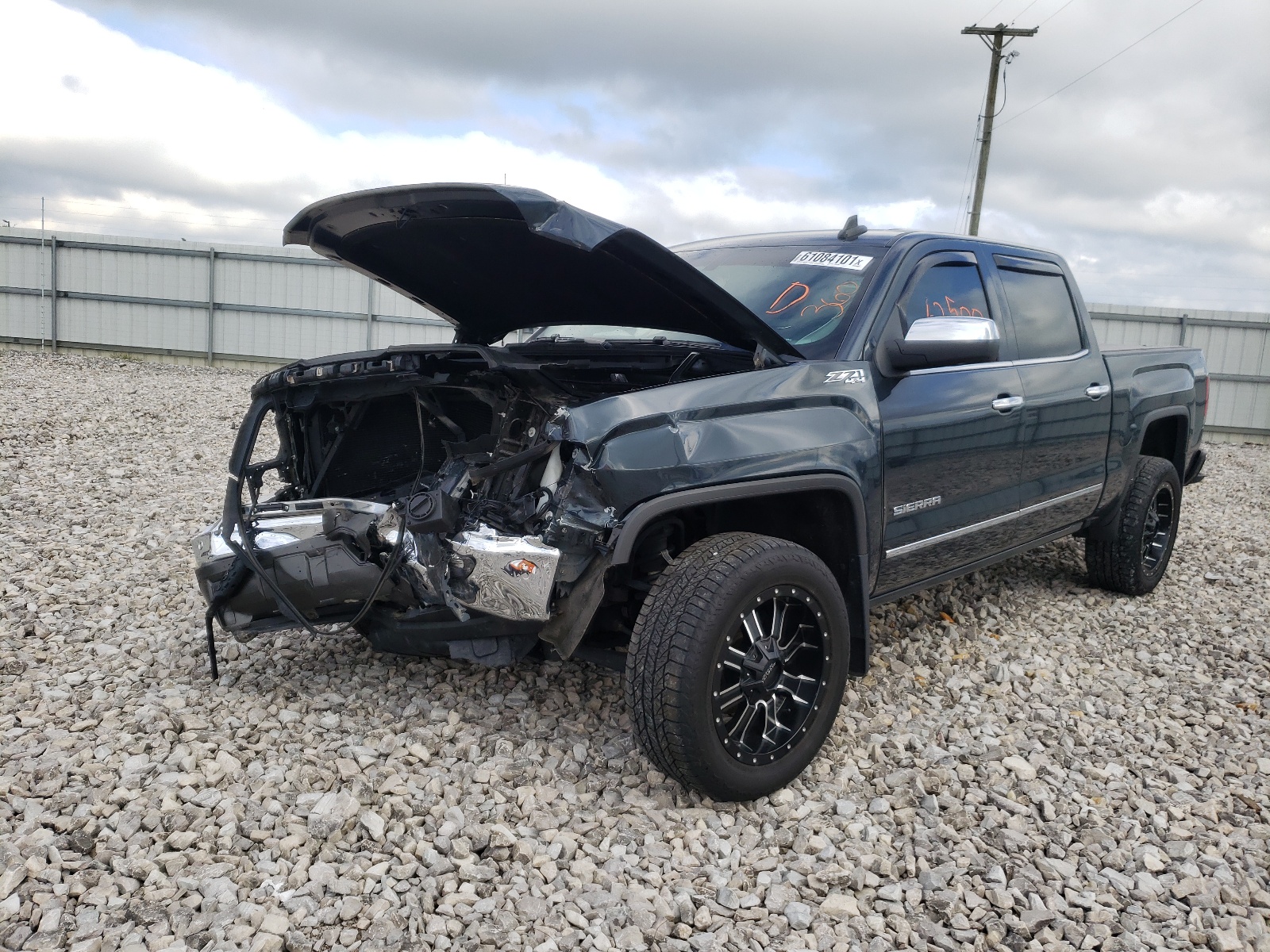 Photo 2 from auction – 2017 GMC SIERRA with VIN 3GTU2NEJ7HG447748